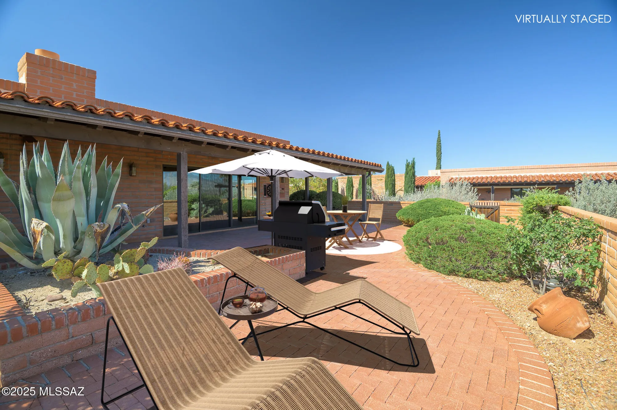 Property Slideshow image 30 of 35 | 1013 w desert hills dr, Green Valley, AZ, 85622