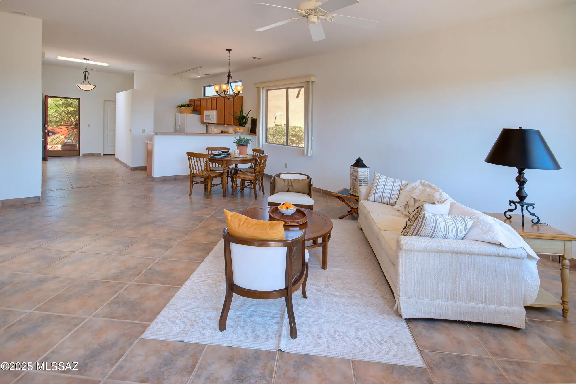 Property Slideshow image 7 of 31 | 3977 s camino del heroe, Green Valley, AZ, 85614