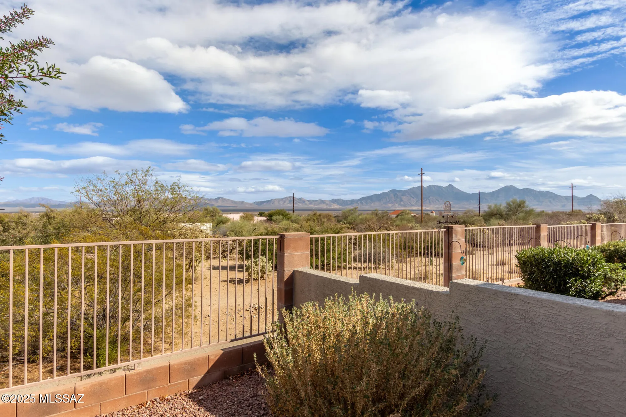 Property Slideshow image 28 of 30 | 692 n cedar bend ave, Green Valley, AZ, 85614