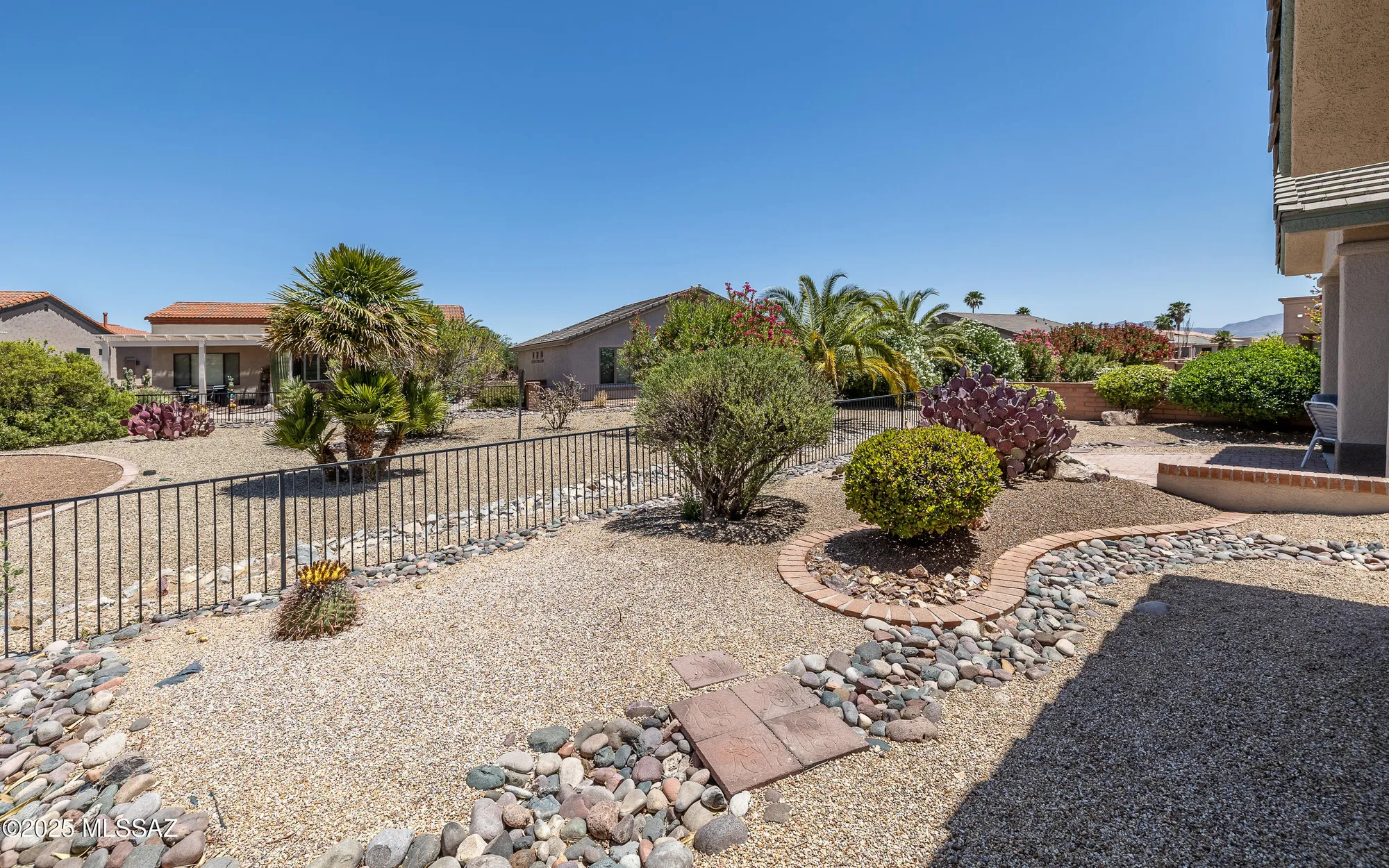 Property Slideshow image 26 of 32 | 1942 w amblemorn dr, Green Valley, AZ, 85622