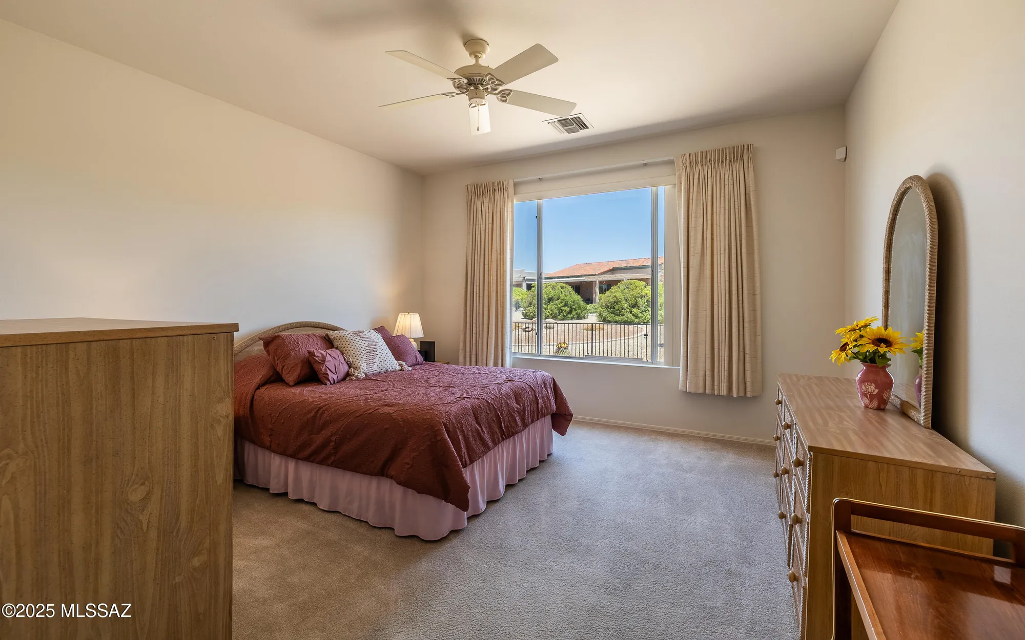 Property Slideshow image 14 of 32 | 1942 w amblemorn dr, Green Valley, AZ, 85622