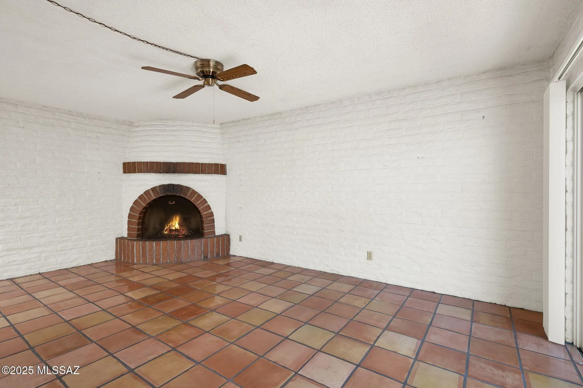 Property Slideshow image 6 of 20 | 708 w roller coaster rd, Tucson, AZ, 85704
