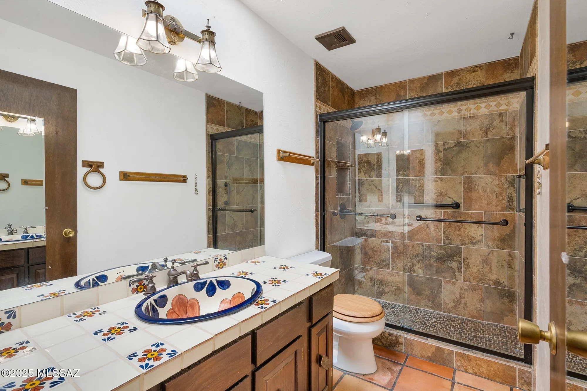 Property Slideshow image 11 of 20 | 708 w roller coaster rd, Tucson, AZ, 85704