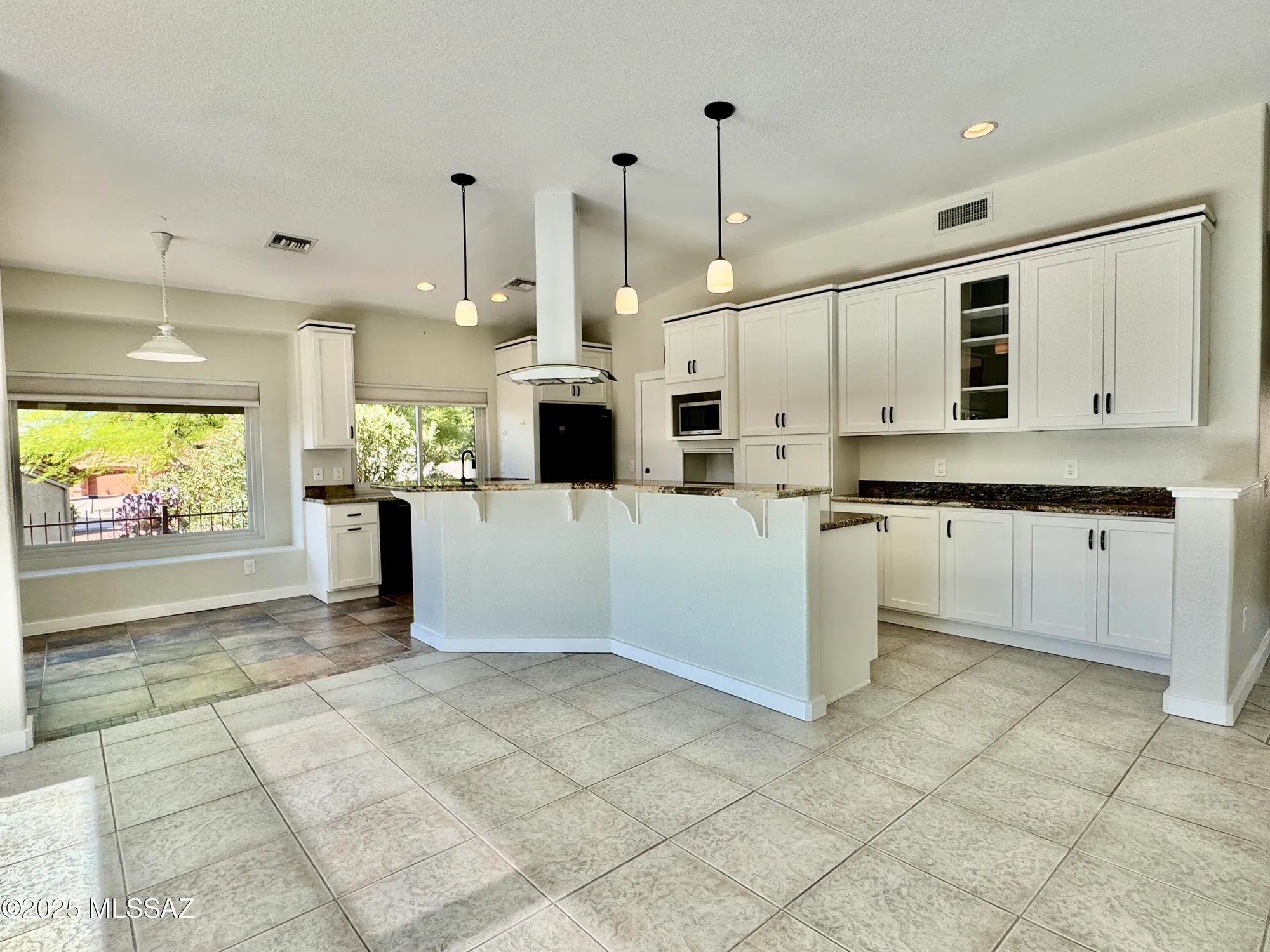 Property Slideshow image 12 of 42 | 13942 n cirrus hill dr, Oro Valley, AZ, 85755