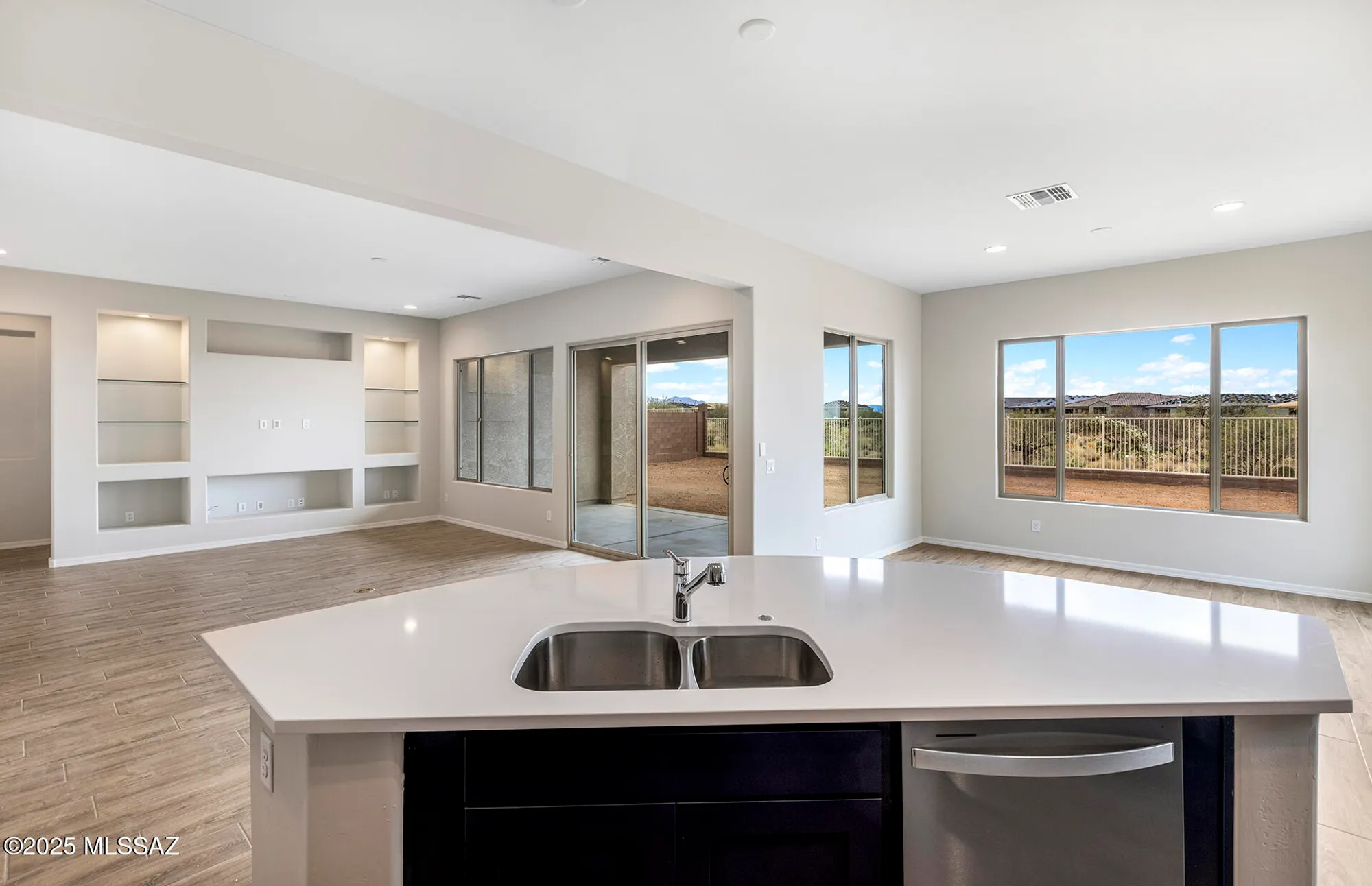 Property Slideshow image 18 of 28 | 8265 s sonoran oak dr, Tucson, AZ, 85747