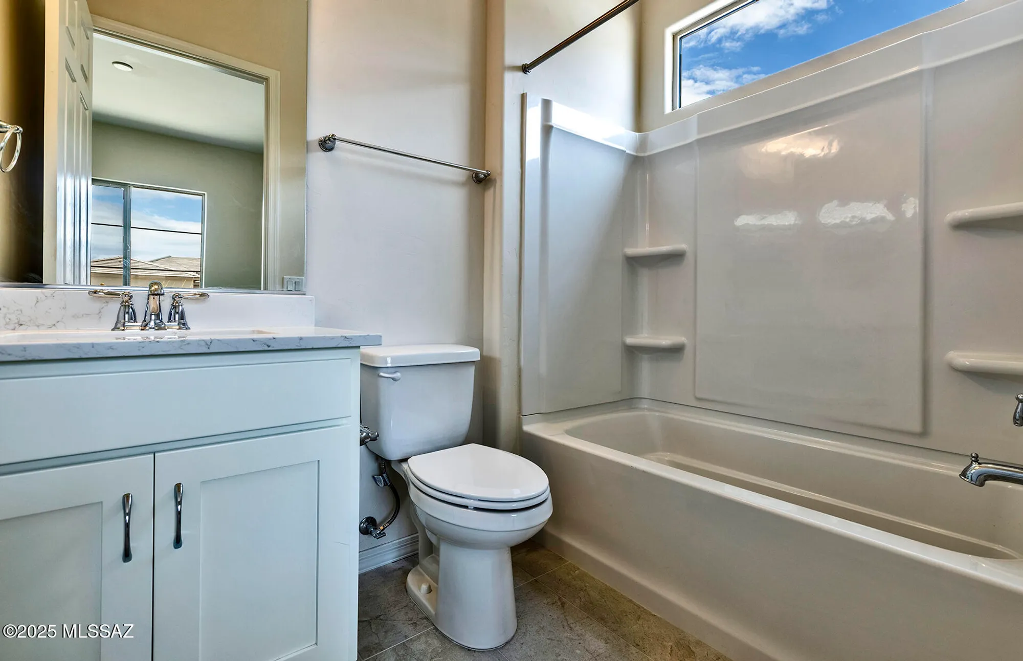 Property Slideshow image 9 of 33 | 8257 s silver oak dr, Tucson, AZ, 85747