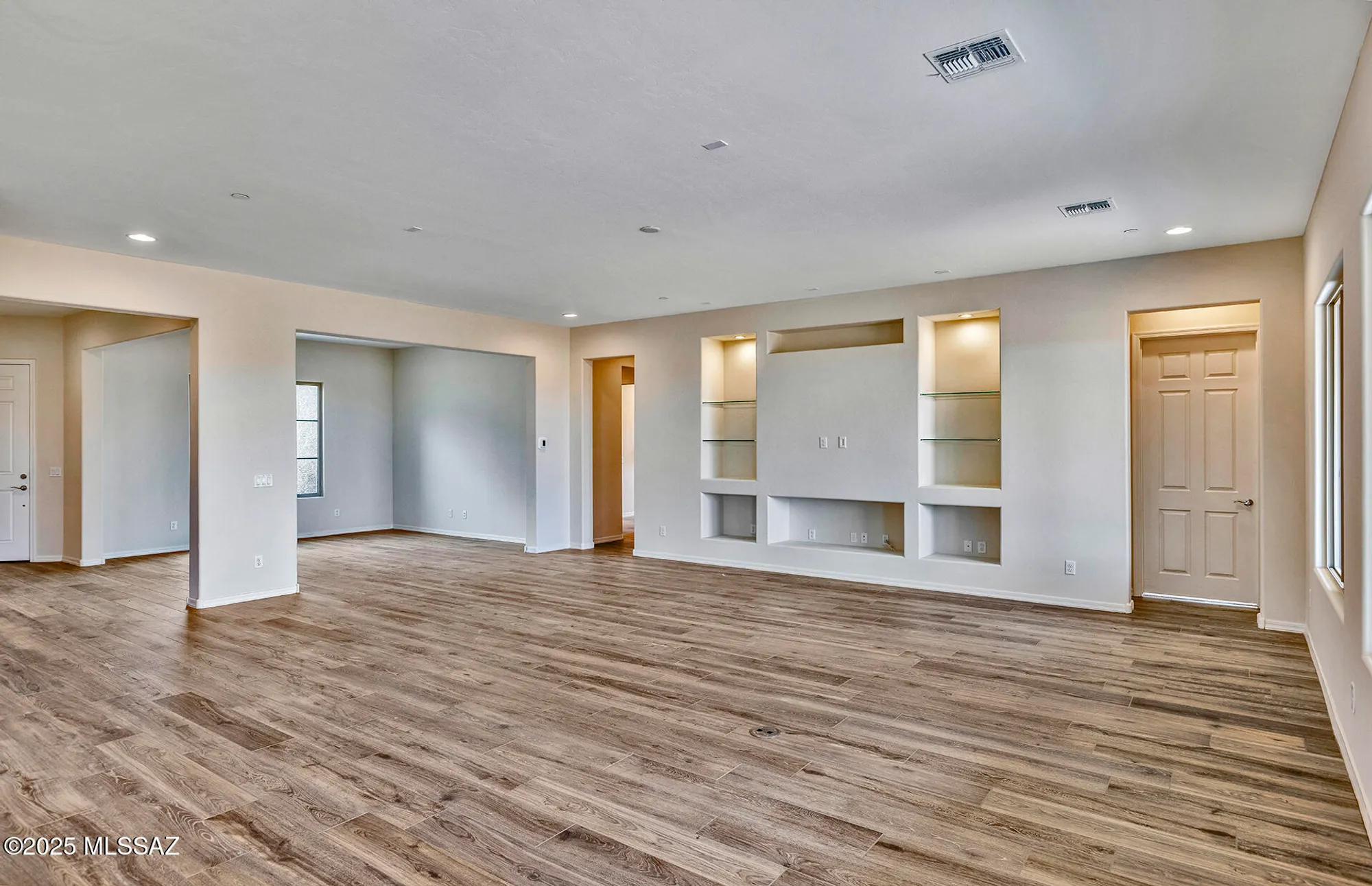 Property Slideshow image 17 of 33 | 8257 s silver oak dr, Tucson, AZ, 85747