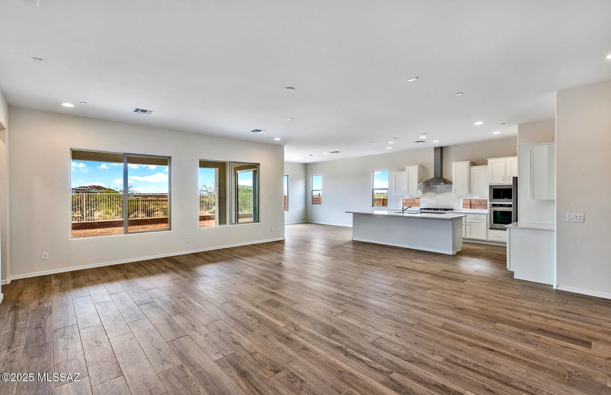 Property Slideshow image 19 of 33 | 8257 s silver oak dr, Tucson, AZ, 85747