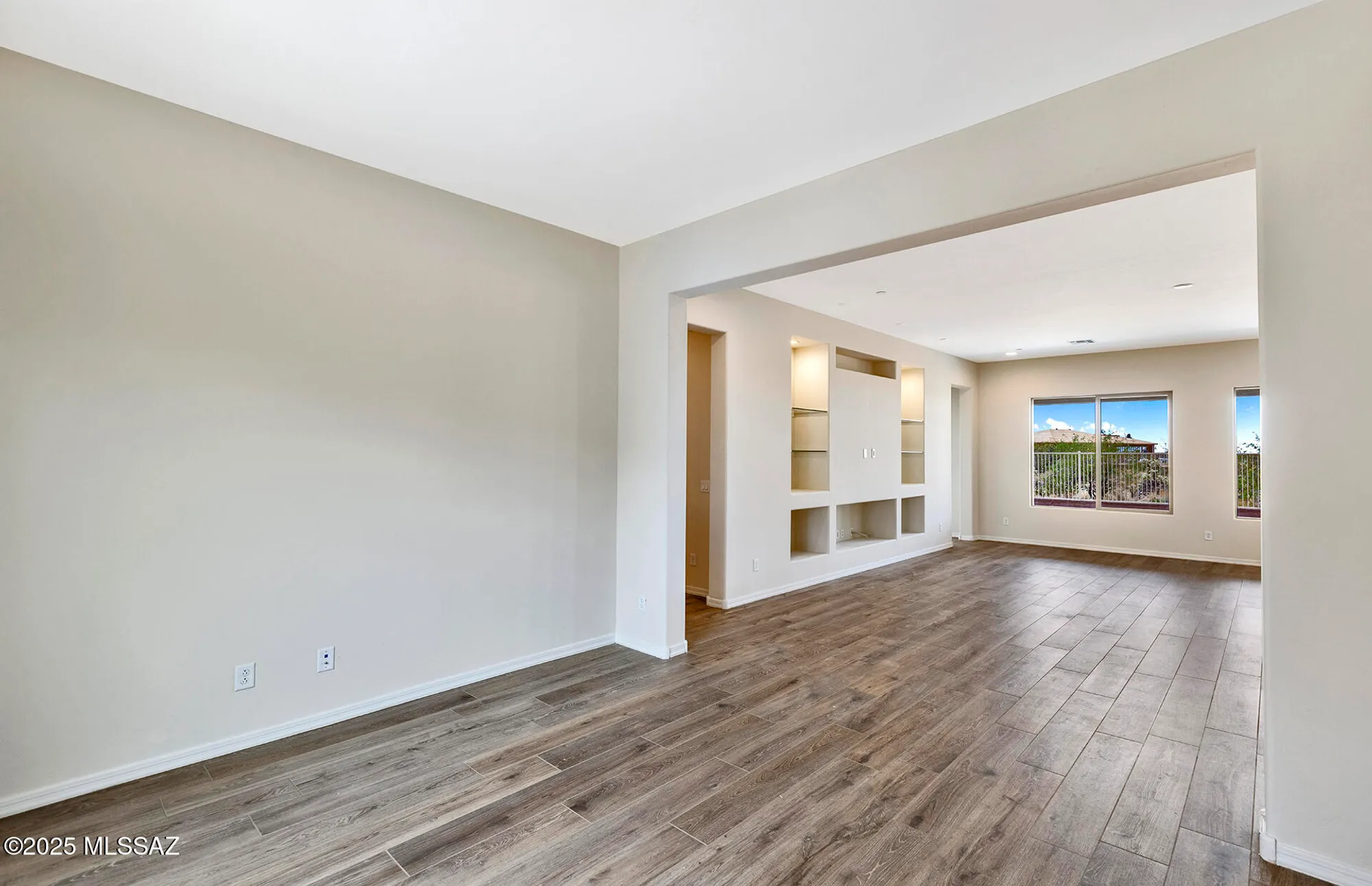 Property Slideshow image 16 of 33 | 8257 s silver oak dr, Tucson, AZ, 85747