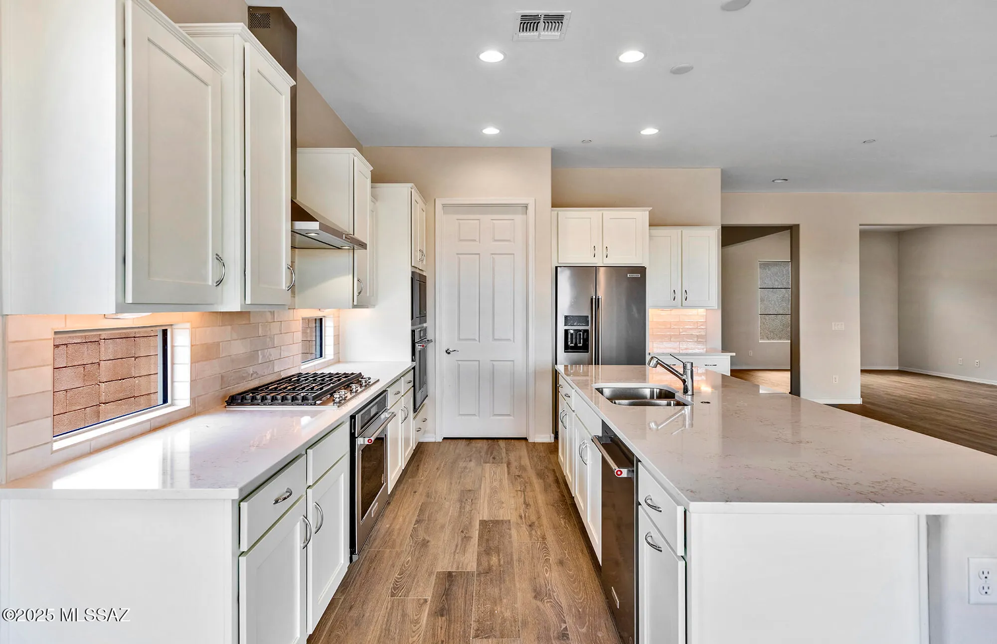 Property Slideshow image 23 of 33 | 8257 s silver oak dr, Tucson, AZ, 85747