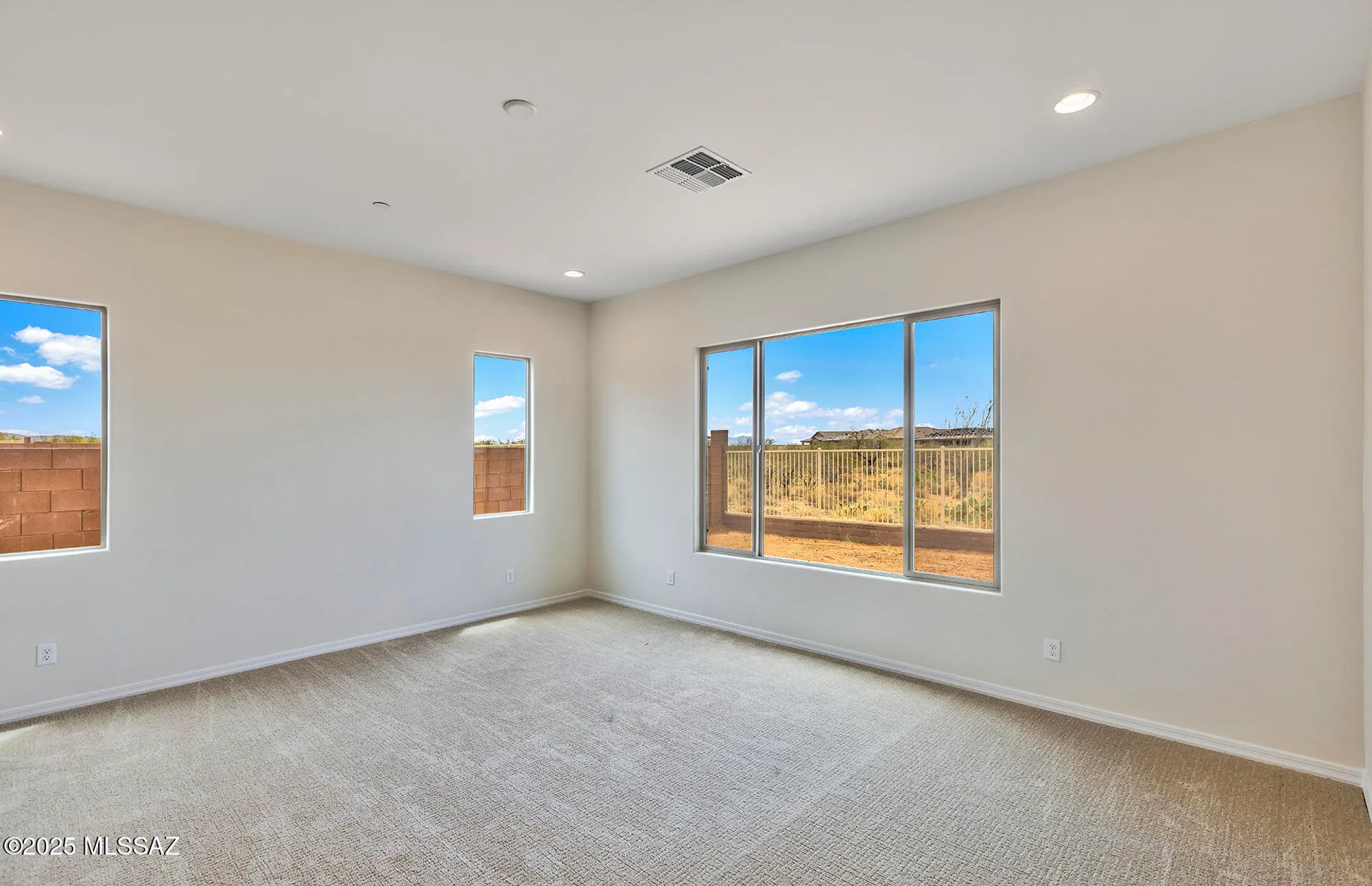 Property Slideshow image 25 of 33 | 8257 s silver oak dr, Tucson, AZ, 85747