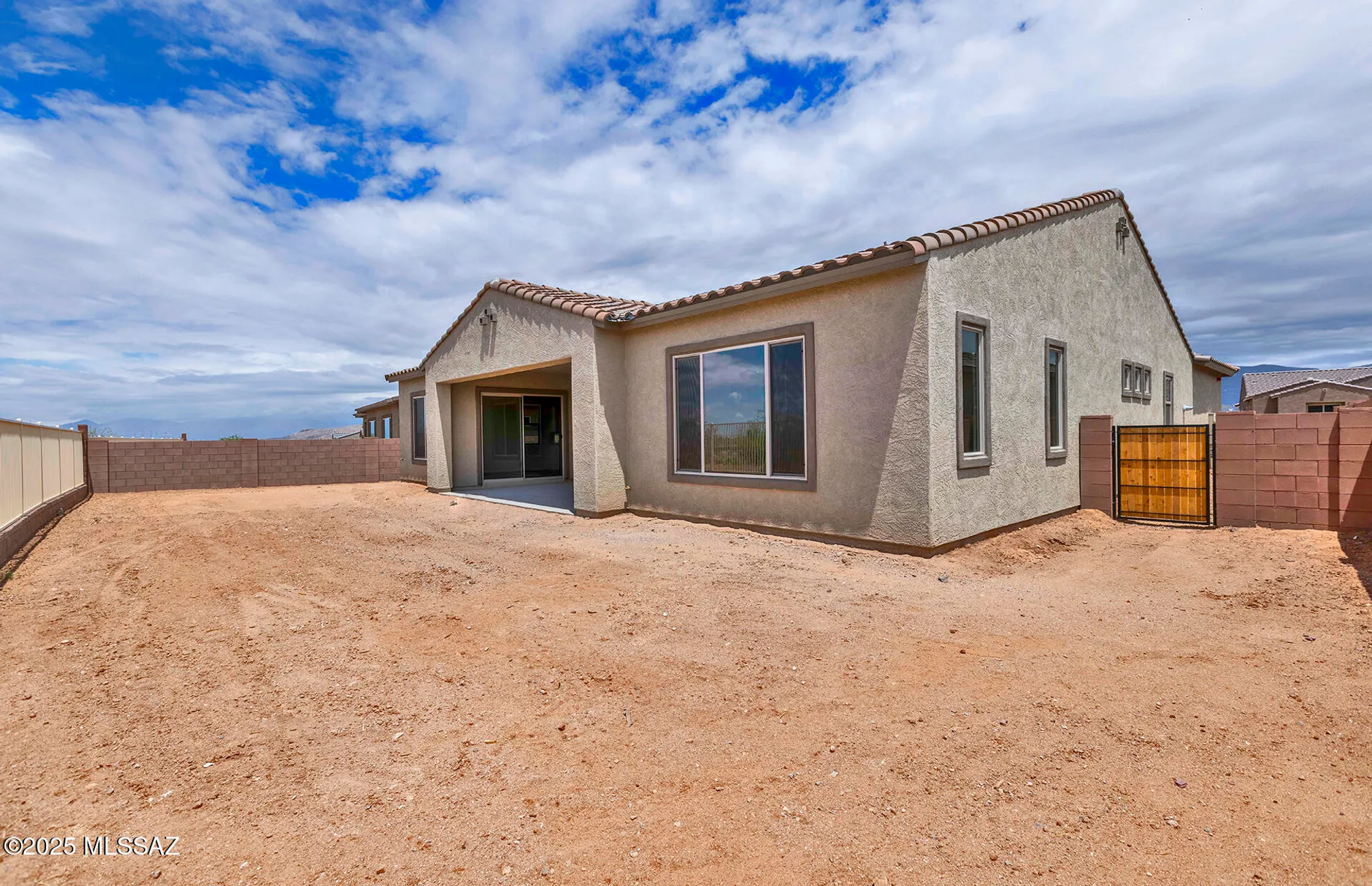 Property Slideshow image 32 of 33 | 8257 s silver oak dr, Tucson, AZ, 85747