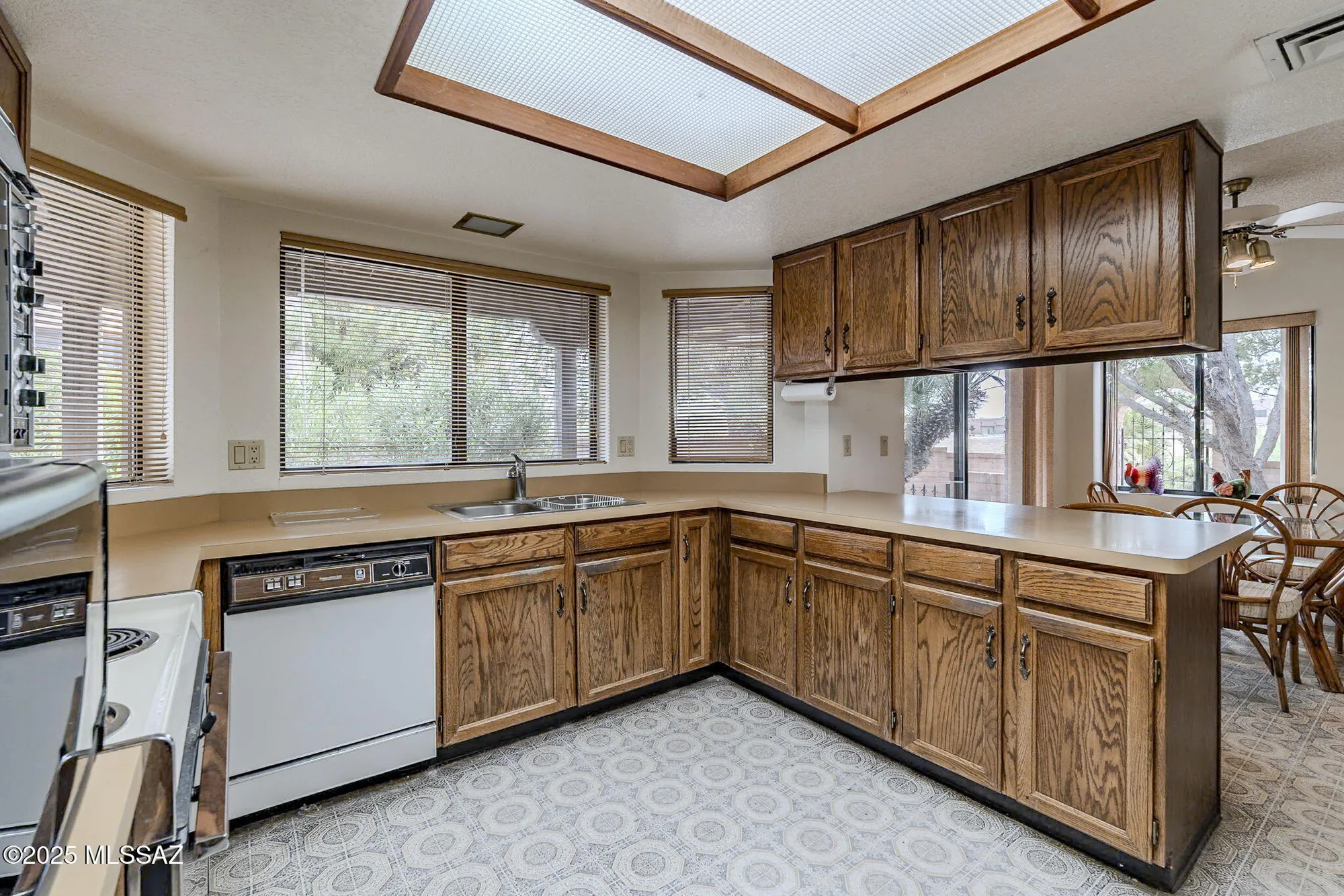 Property Slideshow image 4 of 19 | 1510 w camino urbano, Green Valley, AZ, 85622