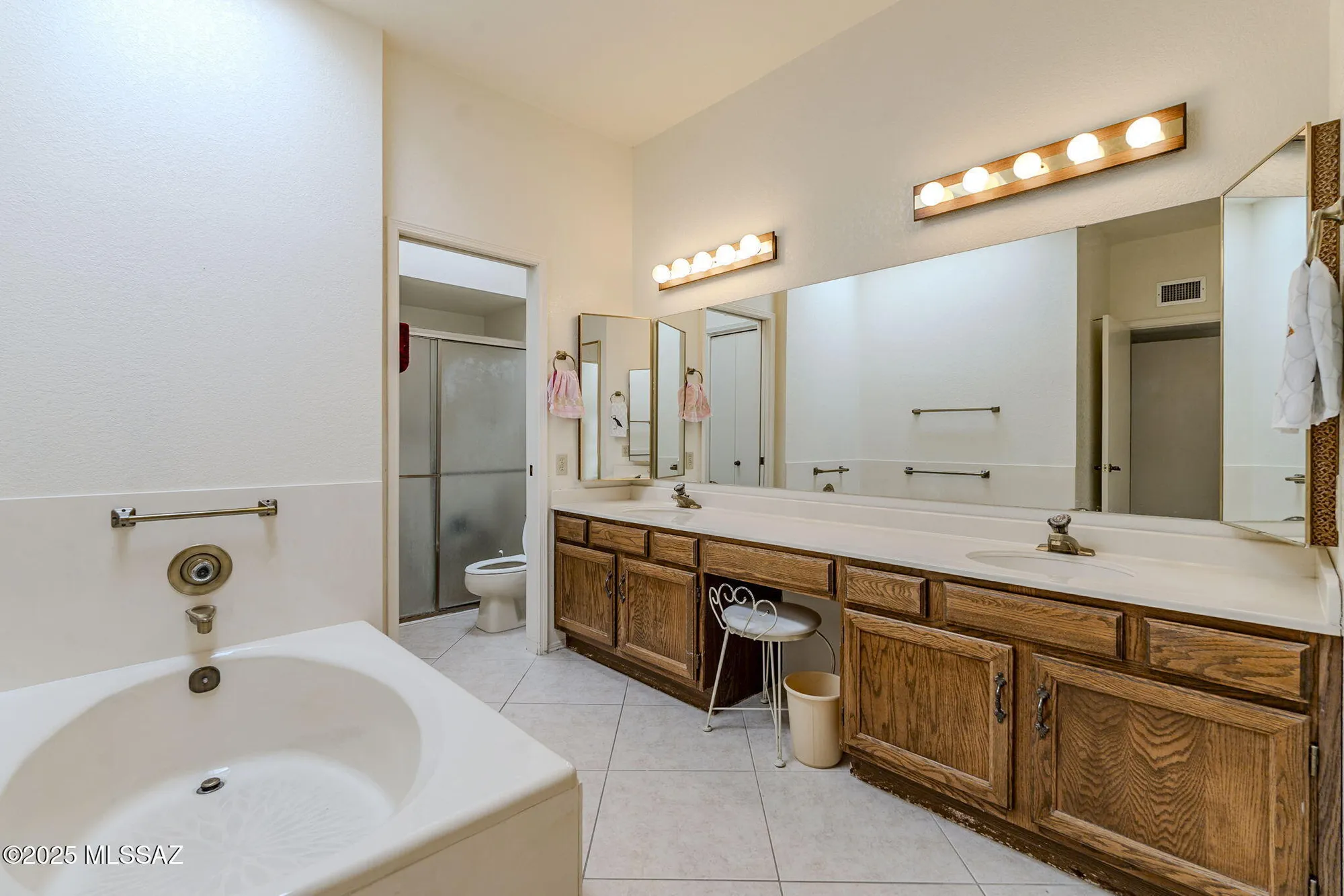 Property Slideshow image 15 of 19 | 1510 w camino urbano, Green Valley, AZ, 85622