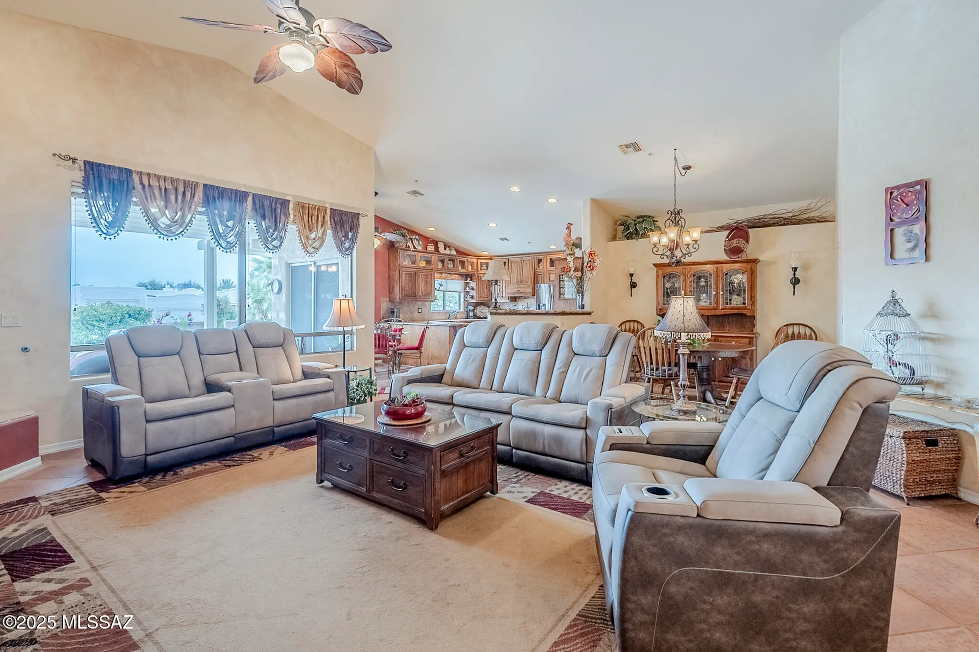 Property Slideshow image 5 of 36 | 2723 s chipshot dr, Green Valley, AZ, 85614