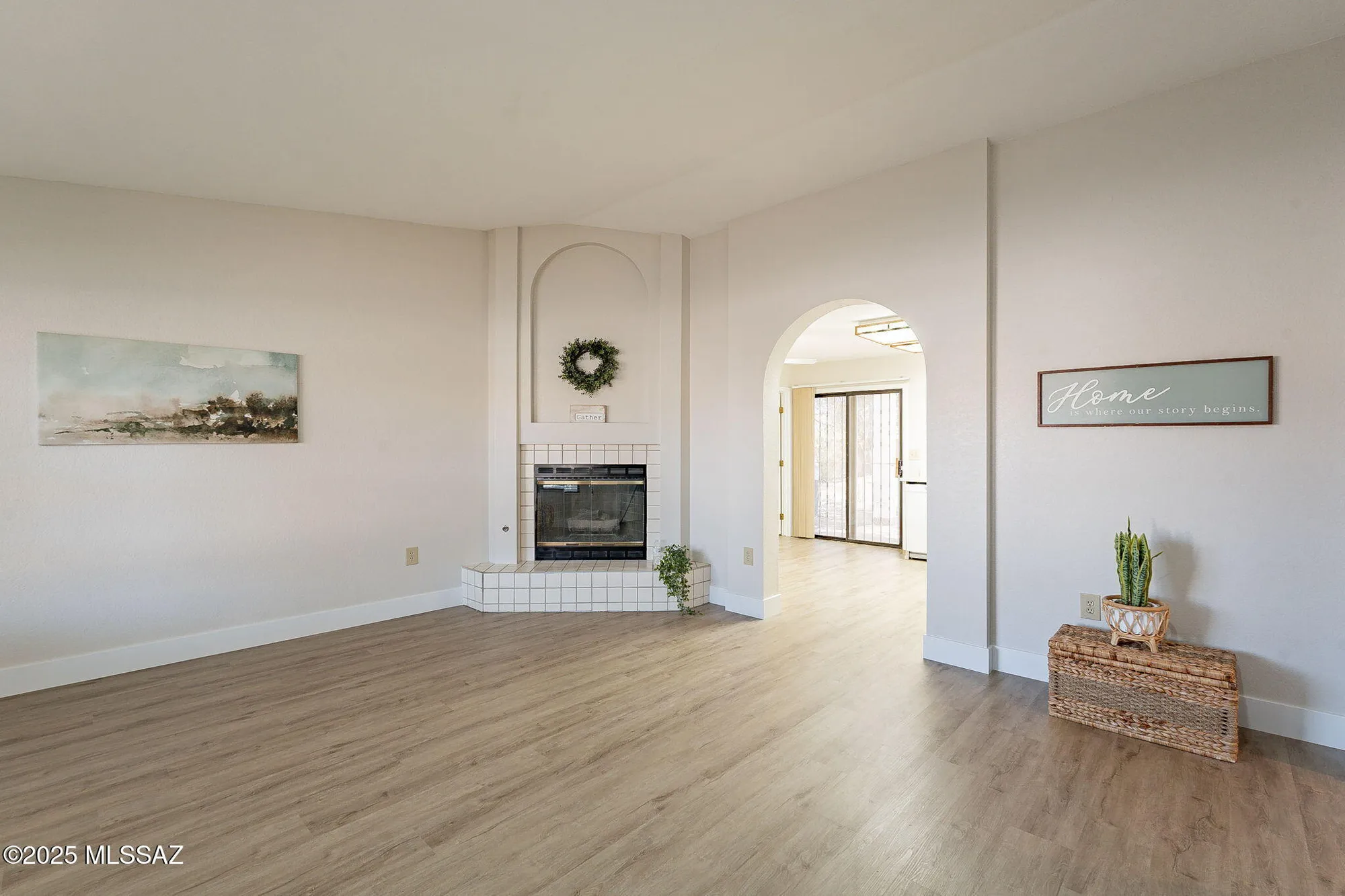 Property Slideshow image 4 of 39 | 14561 n line post ln, Oro Valley, AZ, 85755