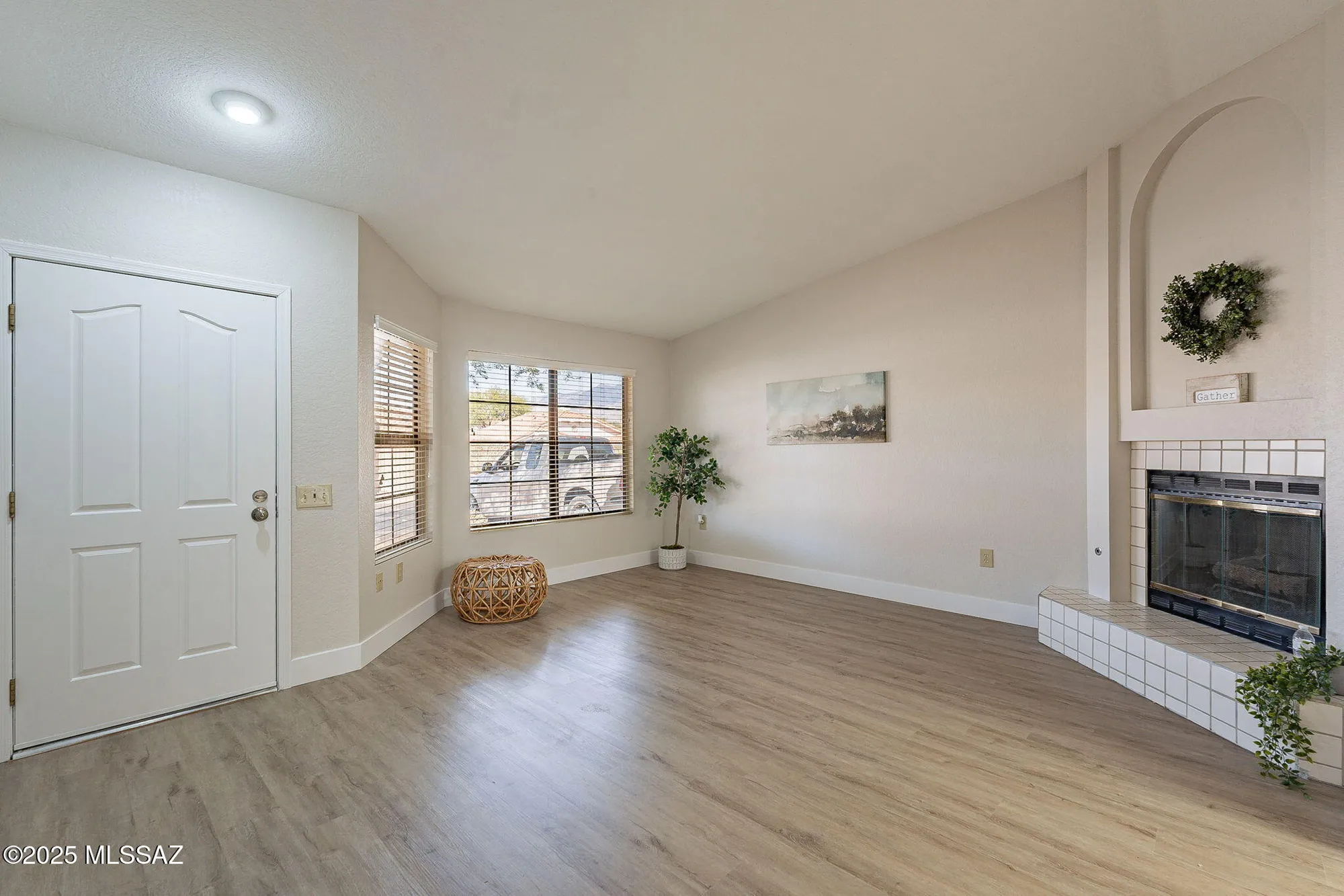 Property Slideshow image 5 of 39 | 14561 n line post ln, Oro Valley, AZ, 85755