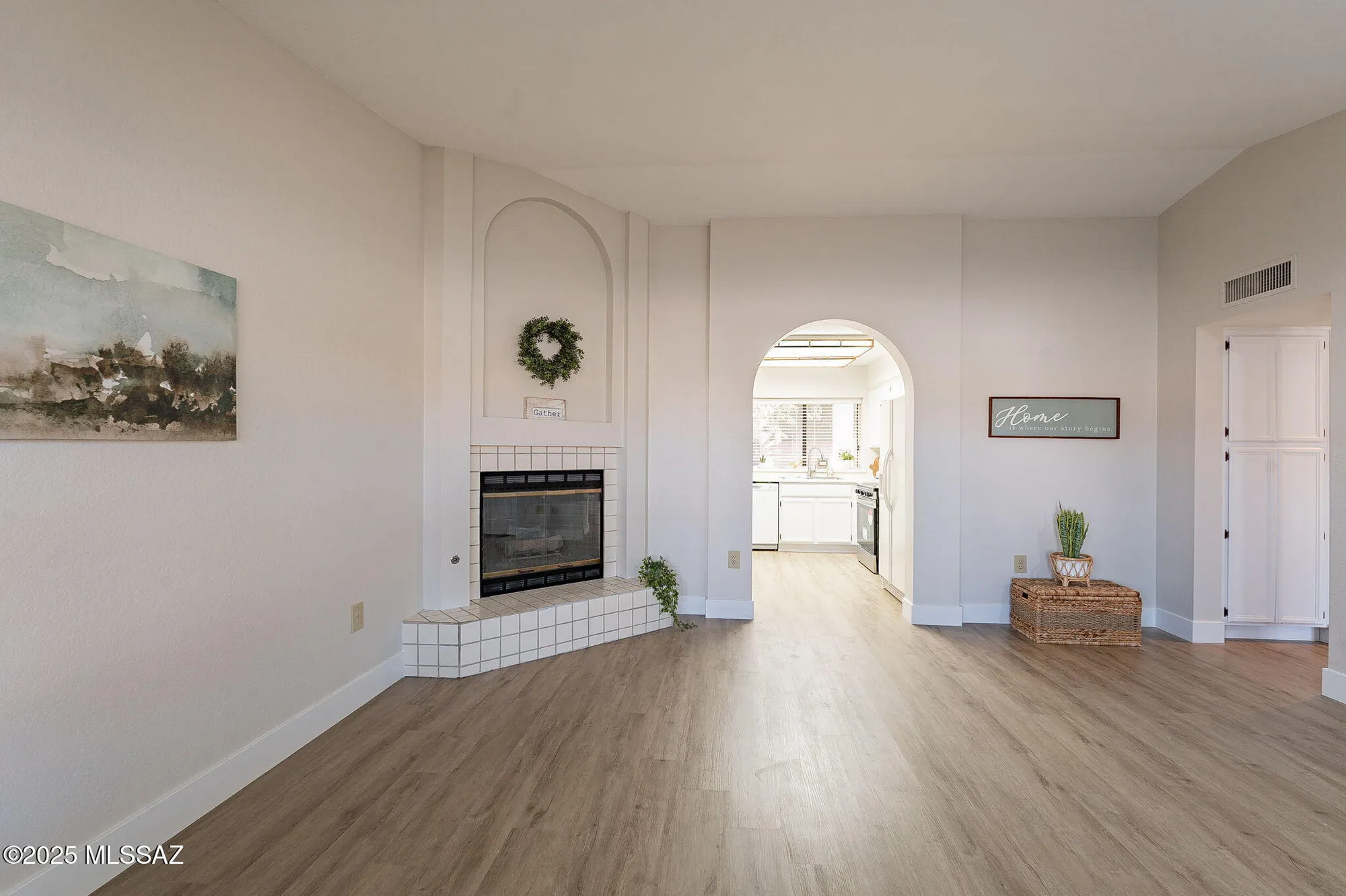 Property Slideshow image 7 of 39 | 14561 n line post ln, Oro Valley, AZ, 85755