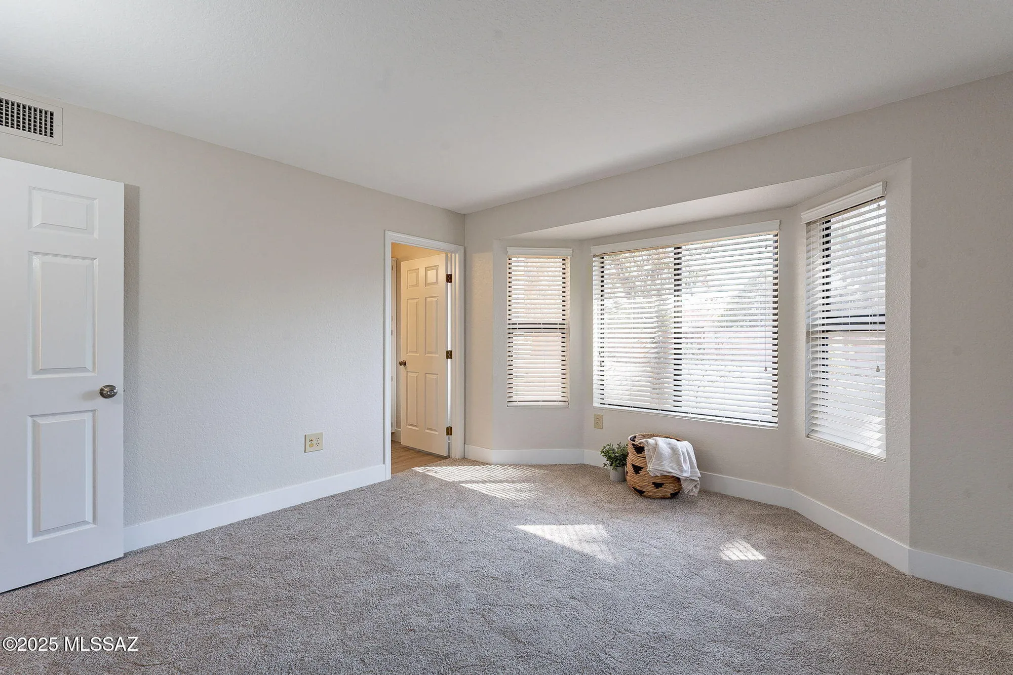 Property Slideshow image 20 of 39 | 14561 n line post ln, Oro Valley, AZ, 85755