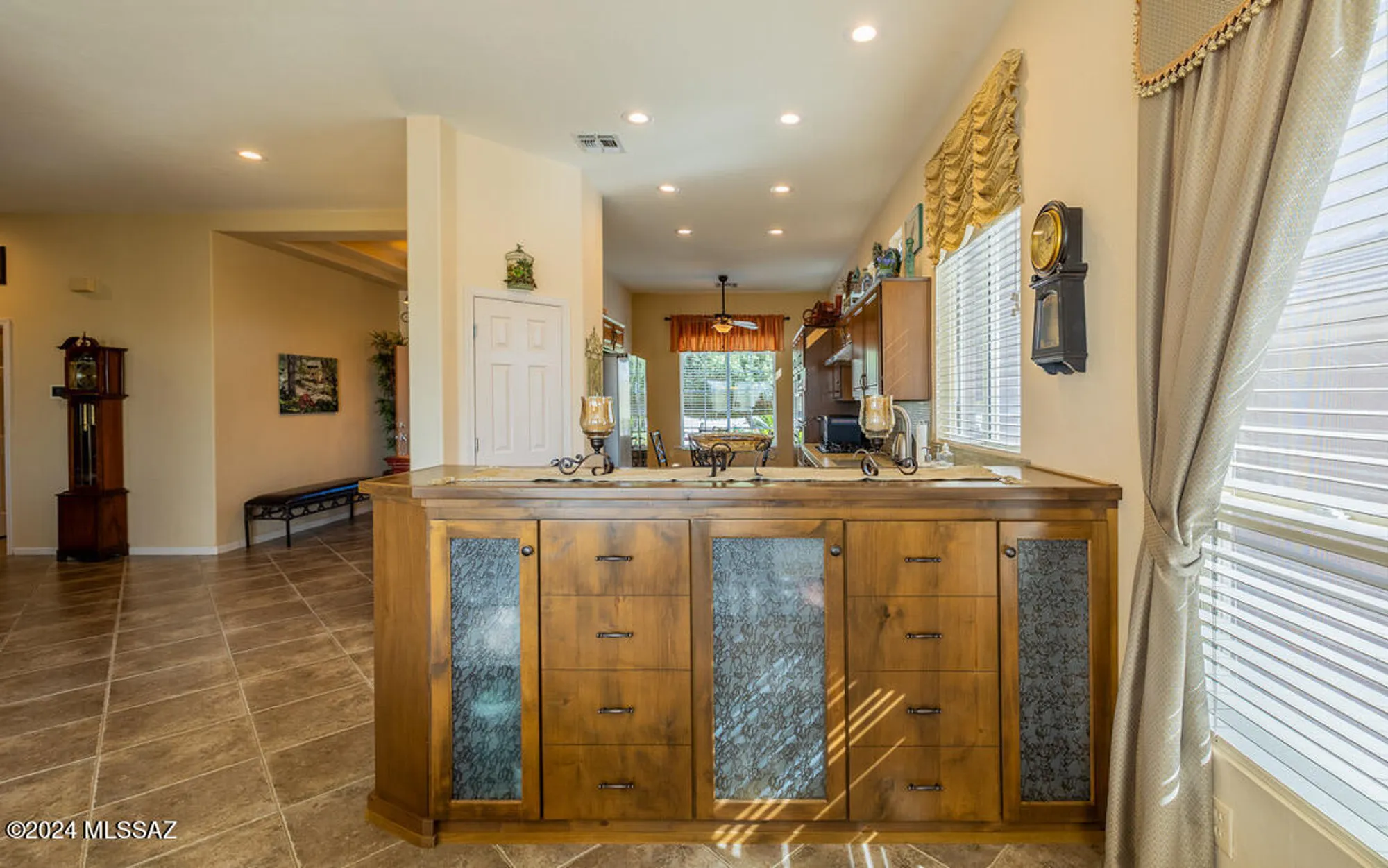 Property Slideshow image 12 of 42 | 13497 n heritage gateway ave, Marana, AZ, 85658