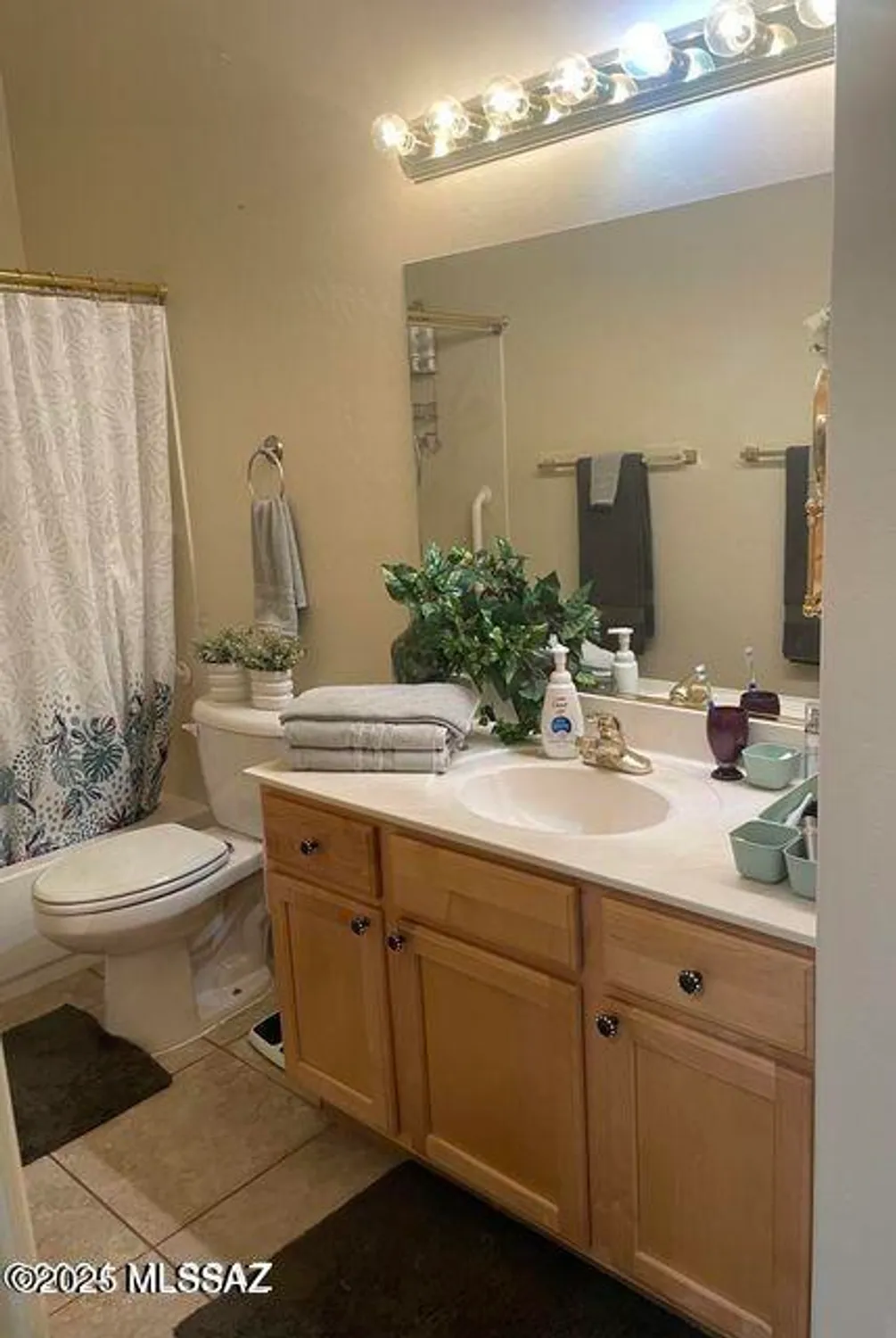 Property Slideshow image 17 of 36 | 2372 w via di silvio, Tucson, AZ, 85741