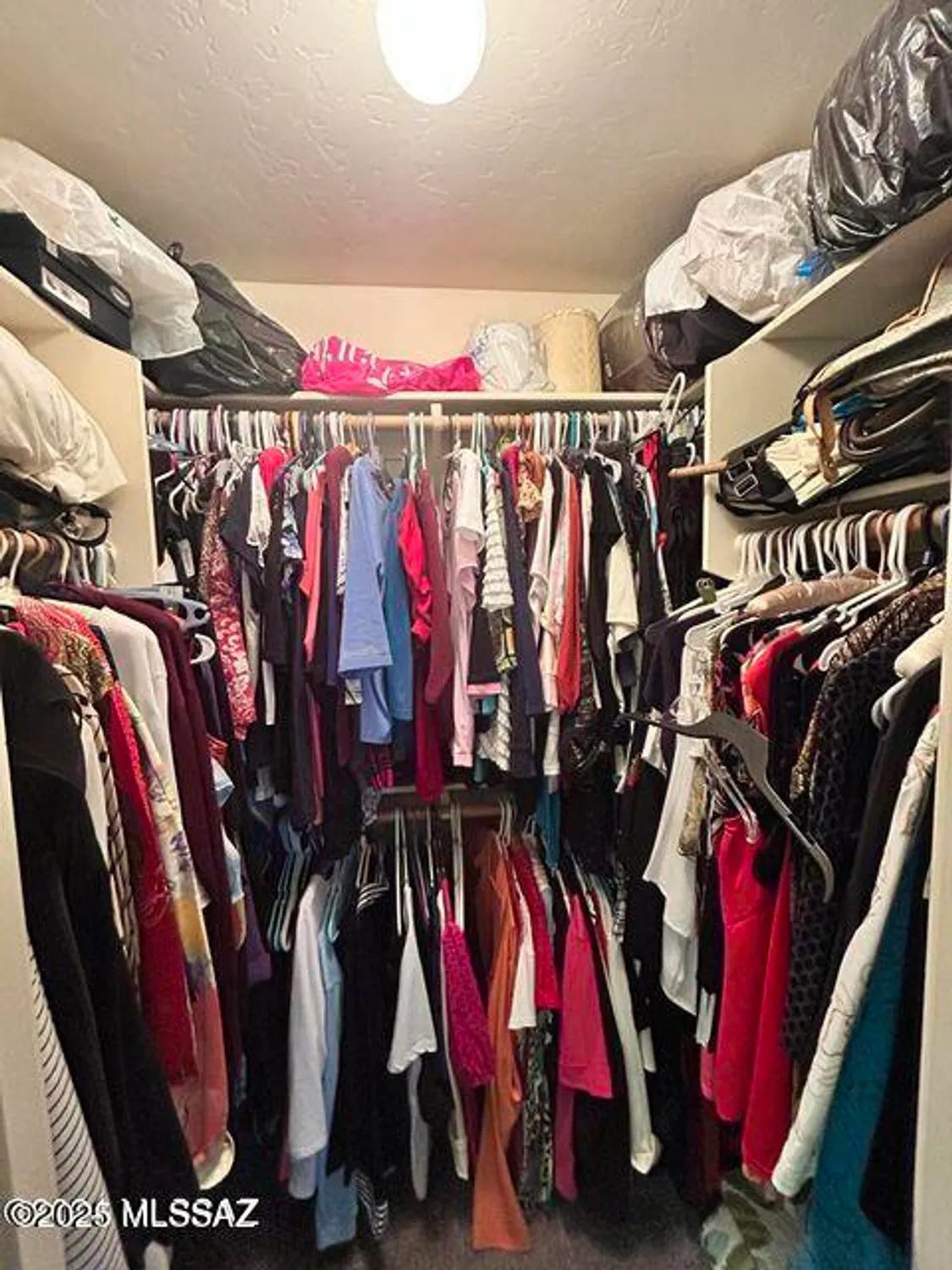 Property Slideshow image 14 of 36 | 2372 w via di silvio, Tucson, AZ, 85741