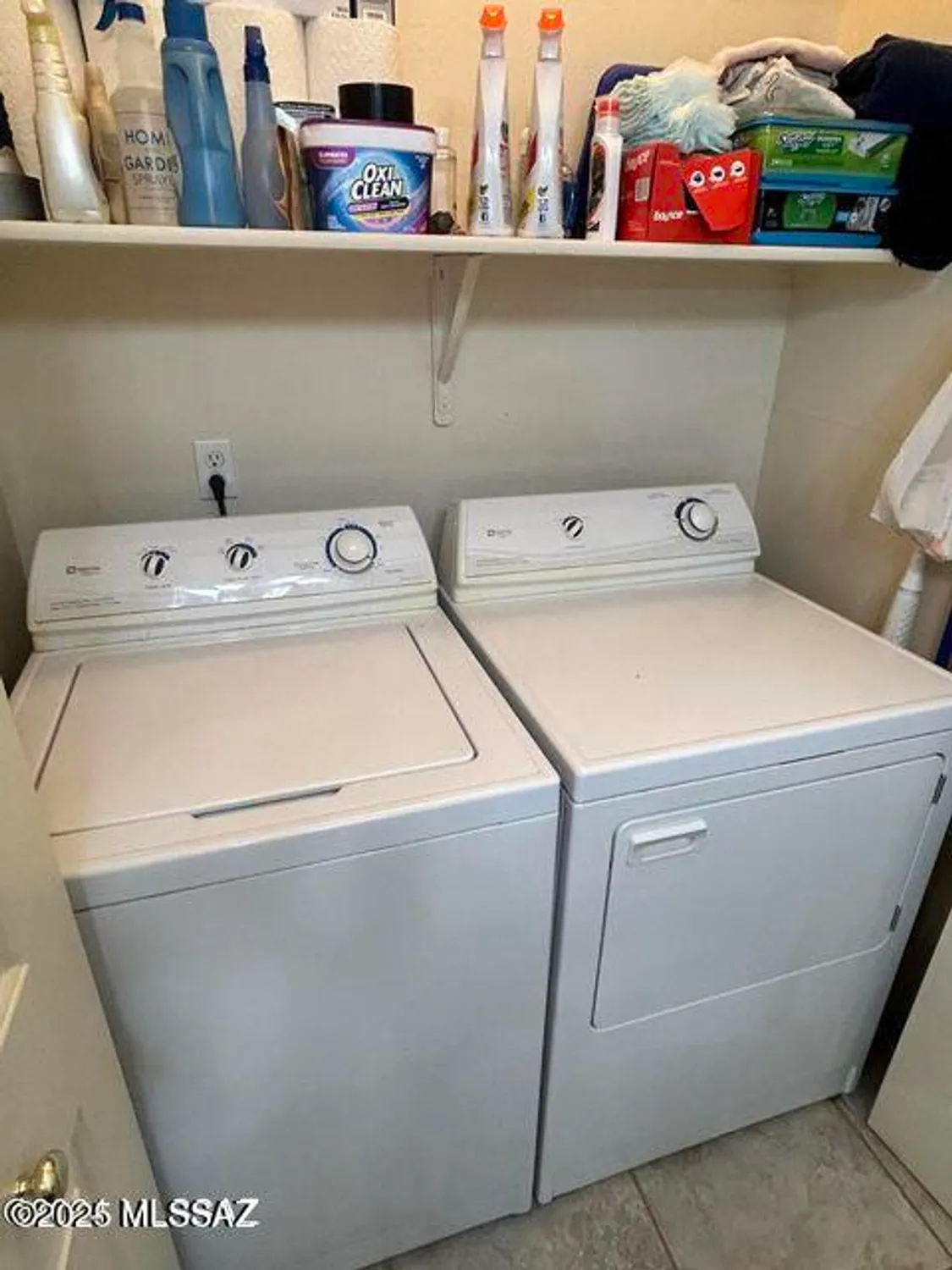 Property Slideshow image 21 of 36 | 2372 w via di silvio, Tucson, AZ, 85741