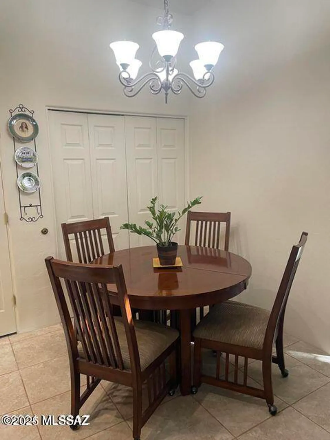 Property Slideshow image 9 of 36 | 2372 w via di silvio, Tucson, AZ, 85741