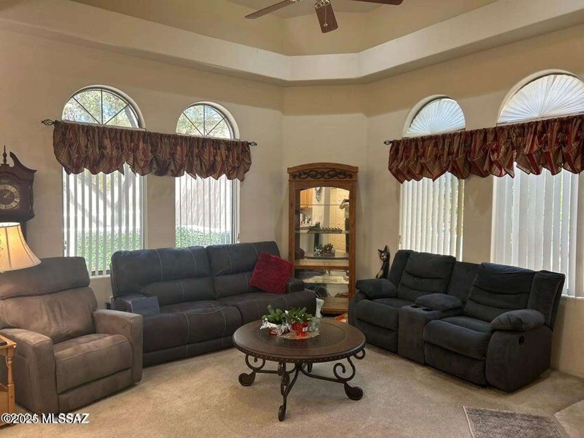 Property Slideshow image 4 of 36 | 2372 w via di silvio, Tucson, AZ, 85741