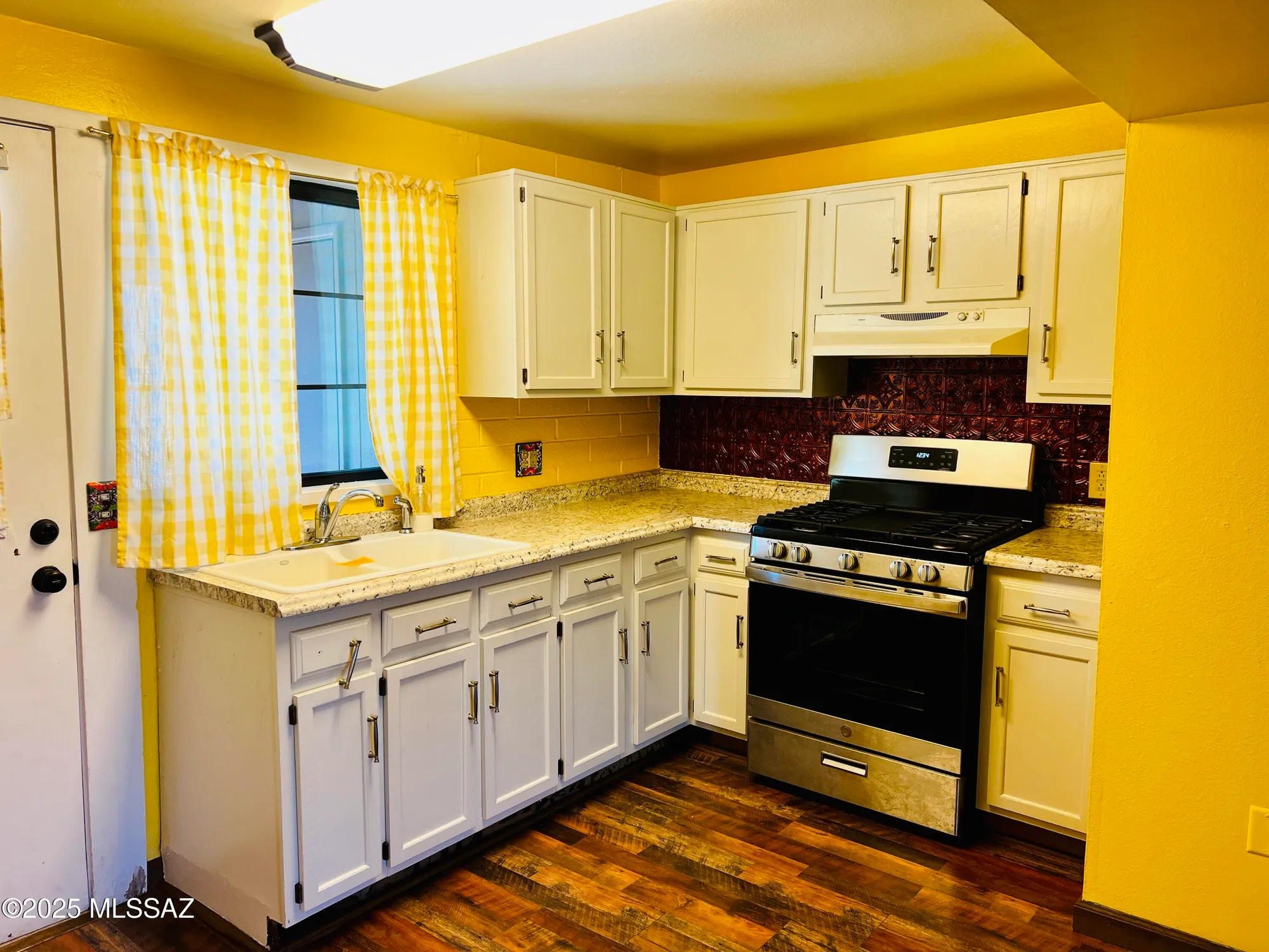 Property Slideshow image 7 of 21 | 277 s paseo pena apt c, Green Valley, AZ, 85614