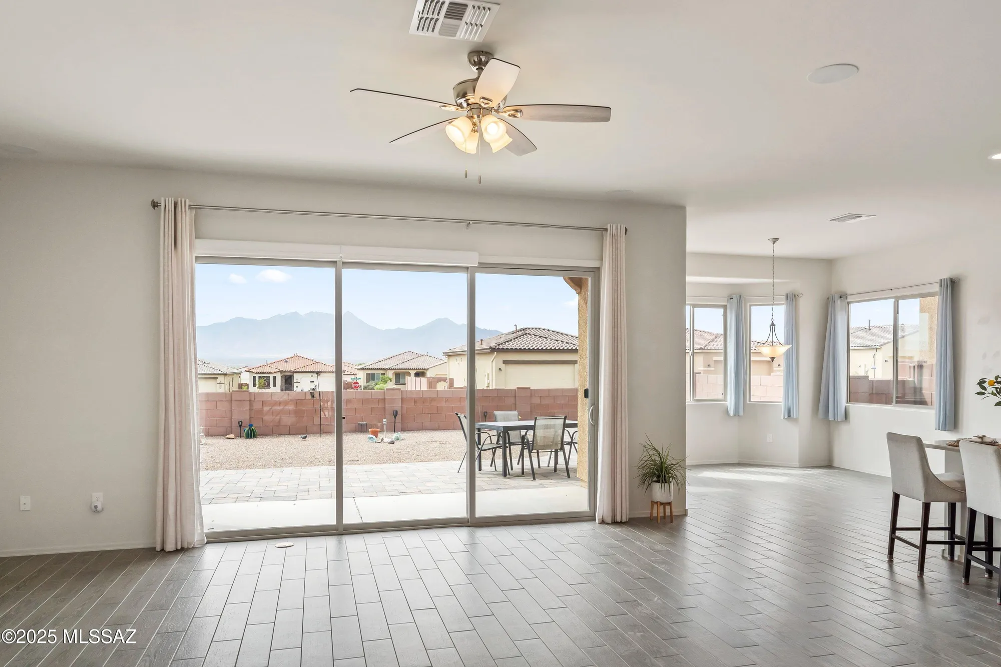Property Slideshow image 9 of 34 | 906 n camino cerro morado, Green Valley, AZ, 85614