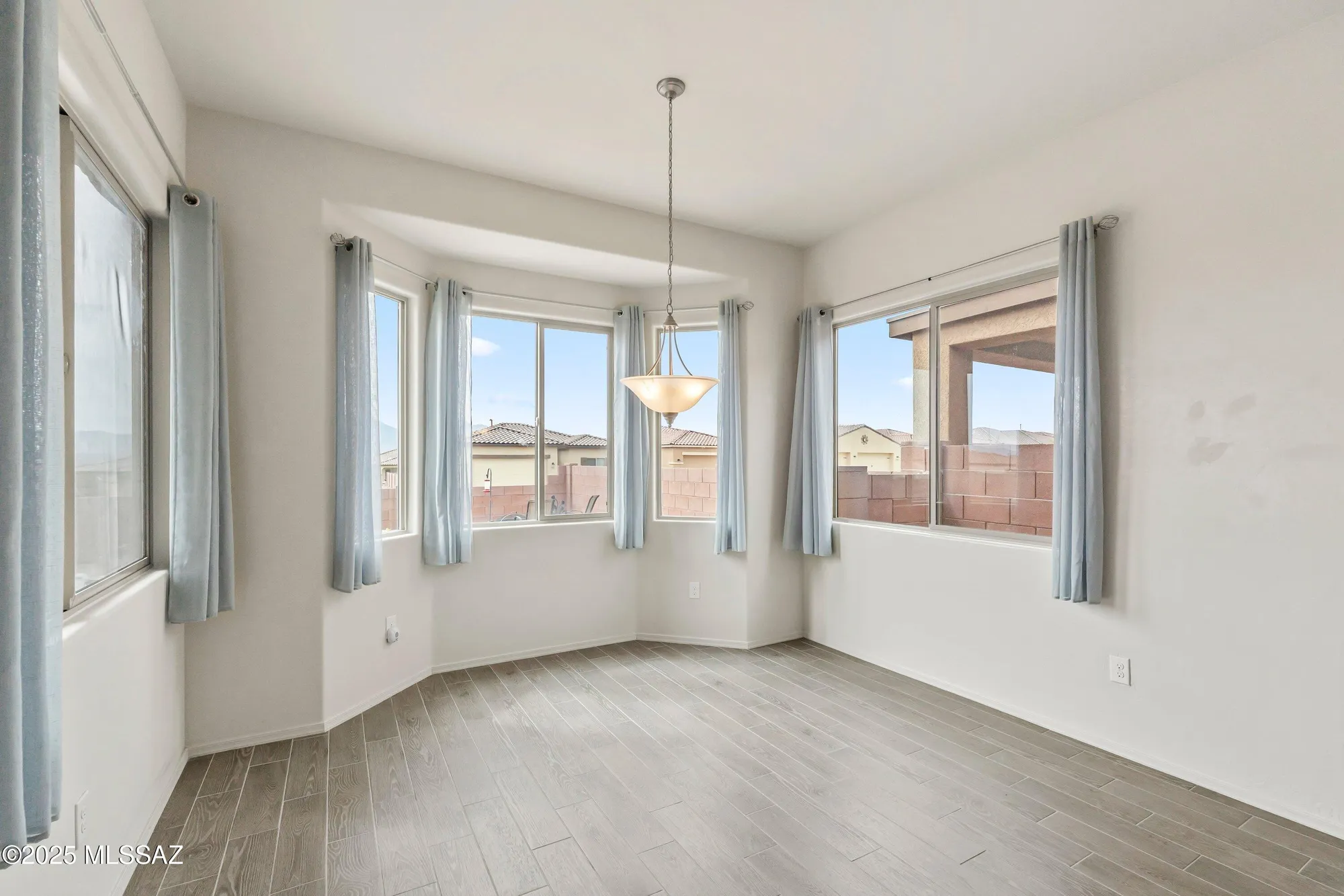 Property Slideshow image 12 of 34 | 906 n camino cerro morado, Green Valley, AZ, 85614