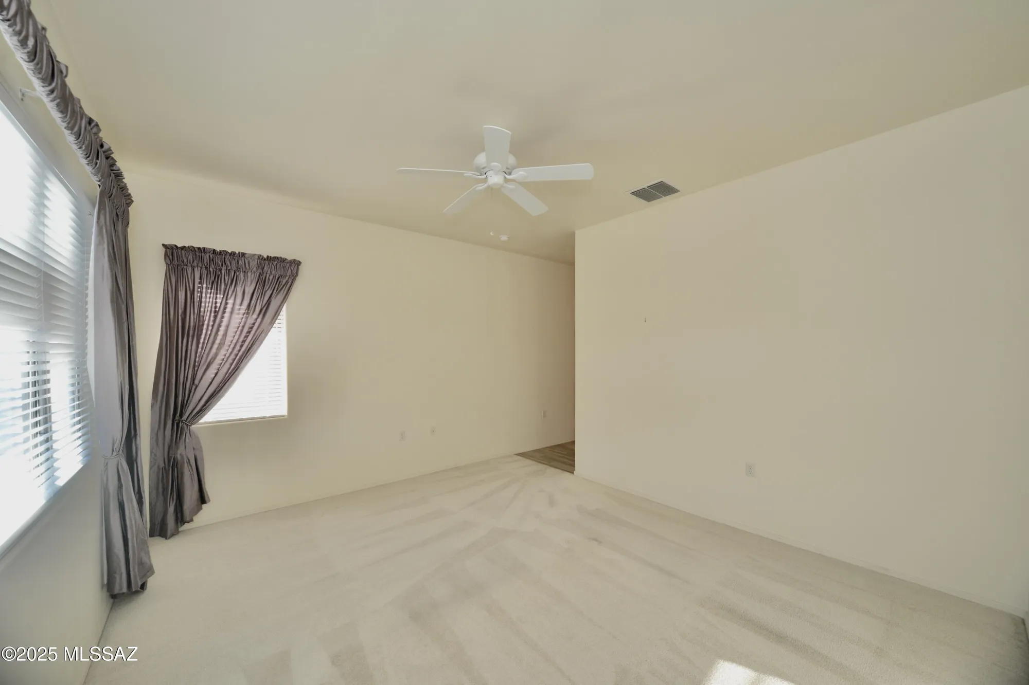 Property Slideshow image 6 of 35 | 2075 w demetrie canyon dr, Green Valley, AZ, 85622