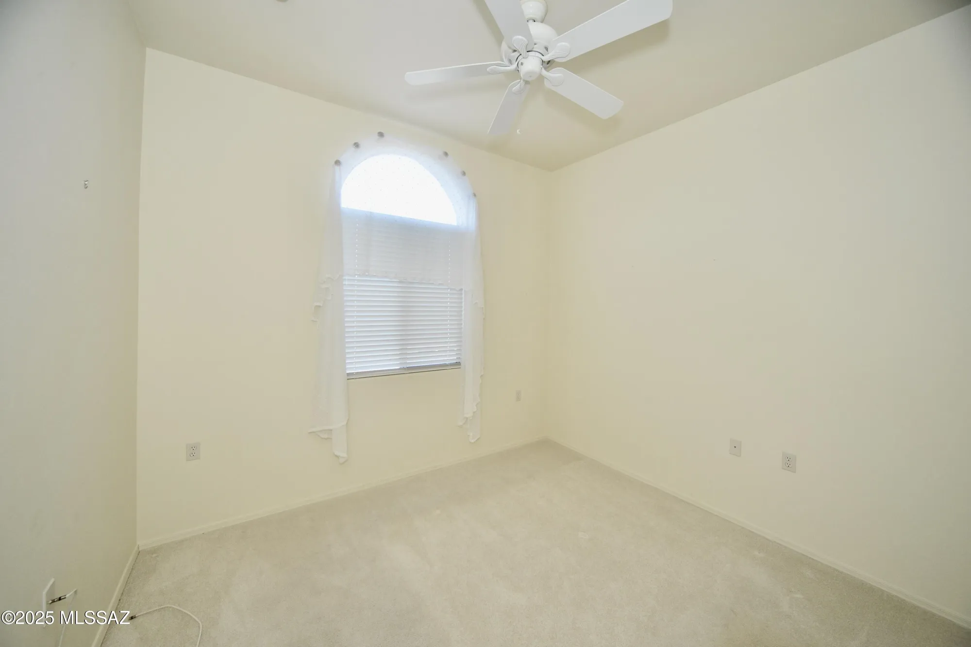 Property Slideshow image 14 of 35 | 2075 w demetrie canyon dr, Green Valley, AZ, 85622