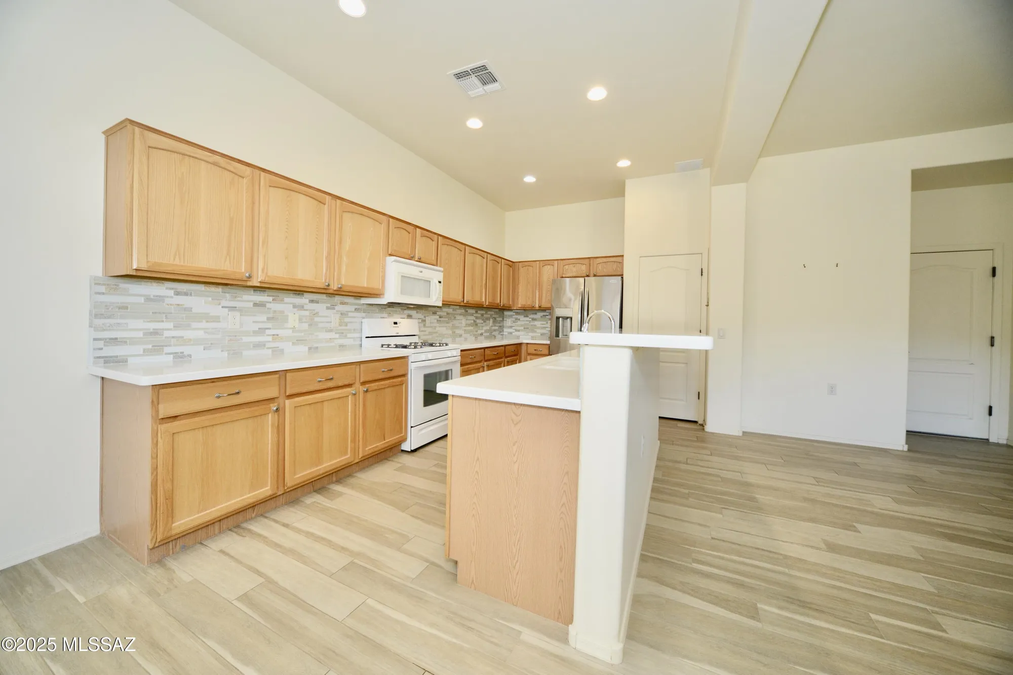 Property Slideshow image 21 of 35 | 2075 w demetrie canyon dr, Green Valley, AZ, 85622
