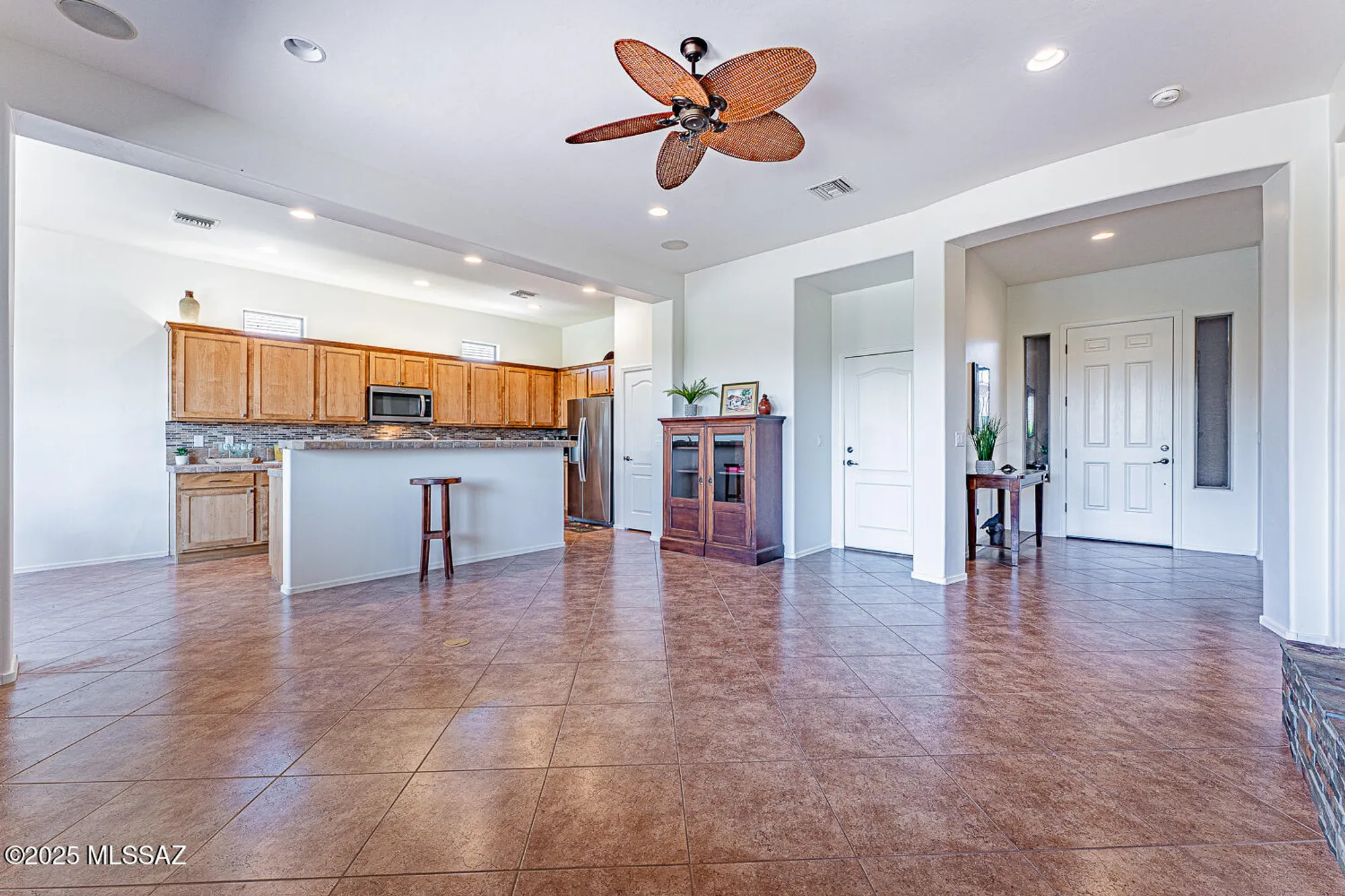Property Slideshow image 10 of 48 | 2499 w bassett peak dr, Green Valley, AZ, 85622