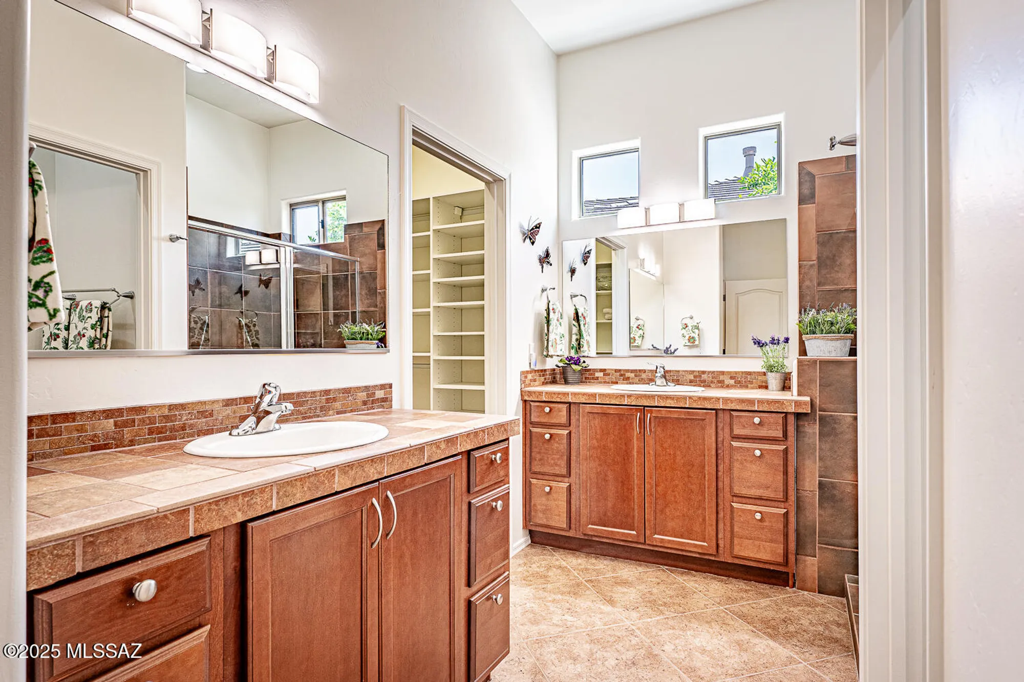 Property Slideshow image 24 of 48 | 2499 w bassett peak dr, Green Valley, AZ, 85622
