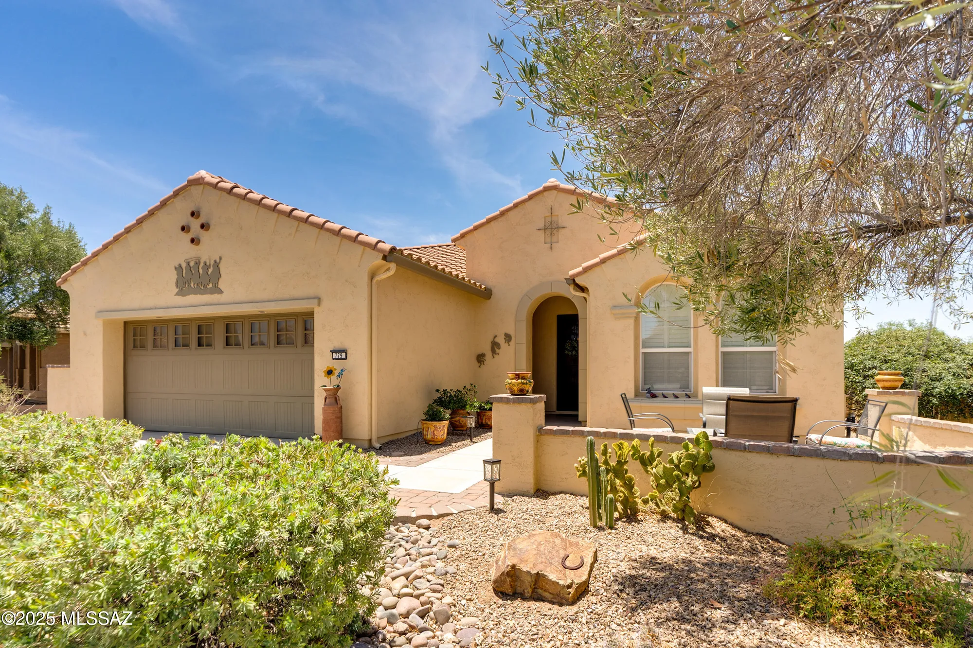 Property Slideshow image 1 of 50 | 779 n lukeville dr, Green Valley, AZ, 85614