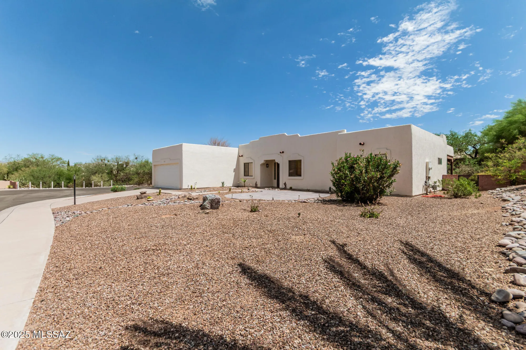 Property Slideshow image 5 of 35 | 993 w placita agradable, Green Valley, AZ, 85614