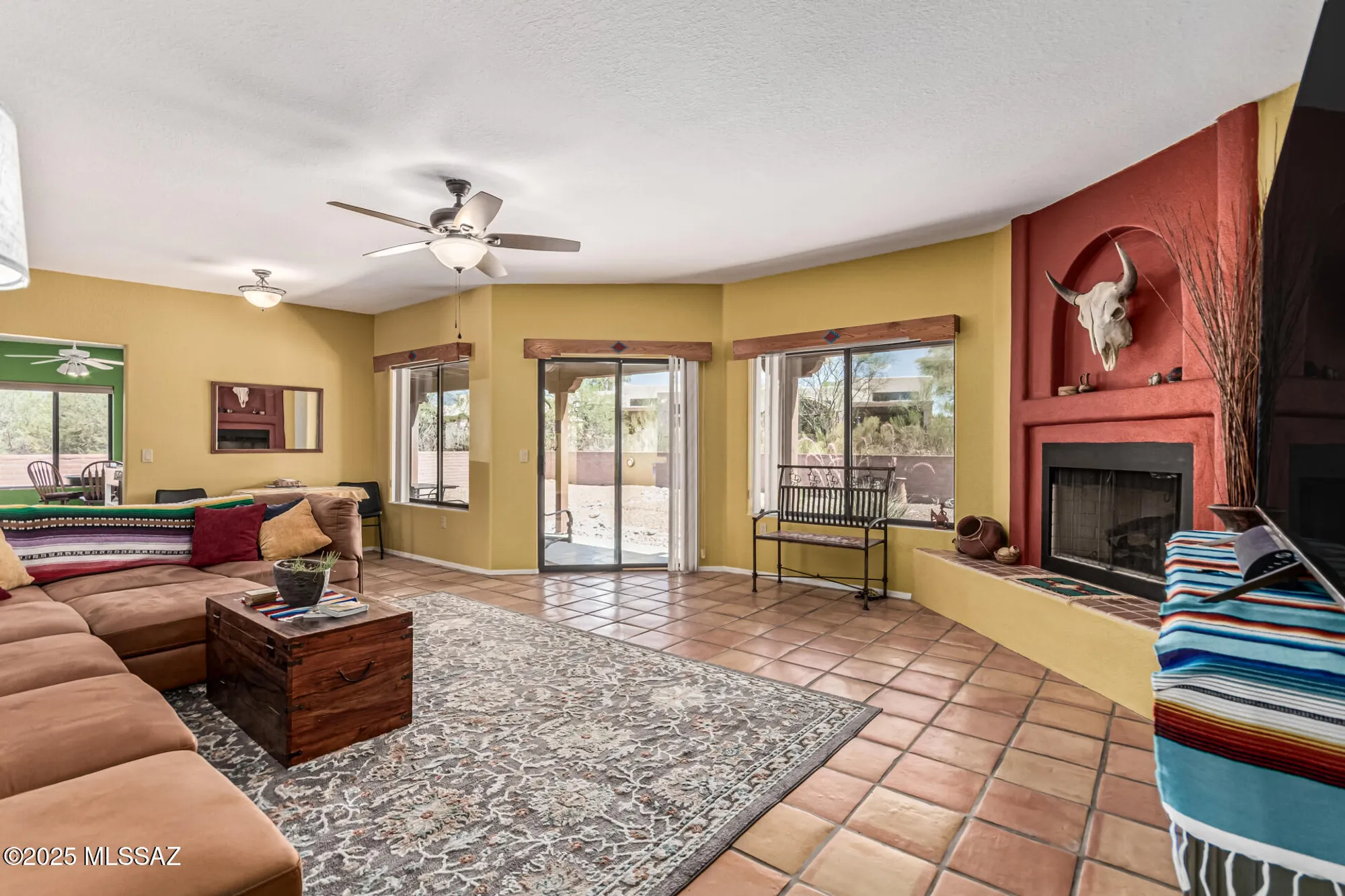 Property Slideshow image 11 of 35 | 993 w placita agradable, Green Valley, AZ, 85614