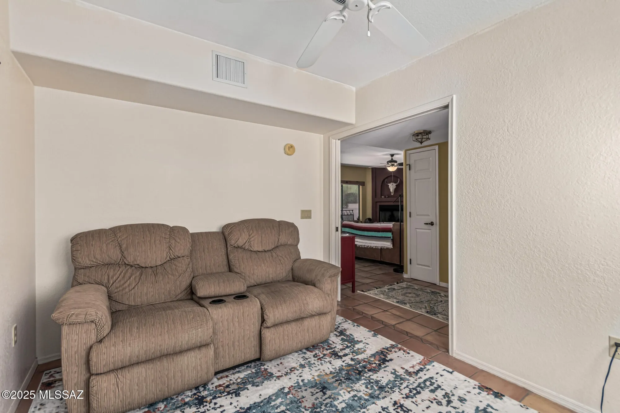 Property Slideshow image 8 of 35 | 993 w placita agradable, Green Valley, AZ, 85614