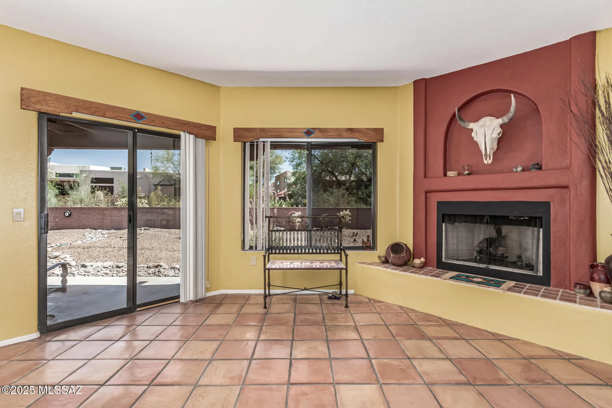 Property Slideshow image 13 of 35 | 993 w placita agradable, Green Valley, AZ, 85614