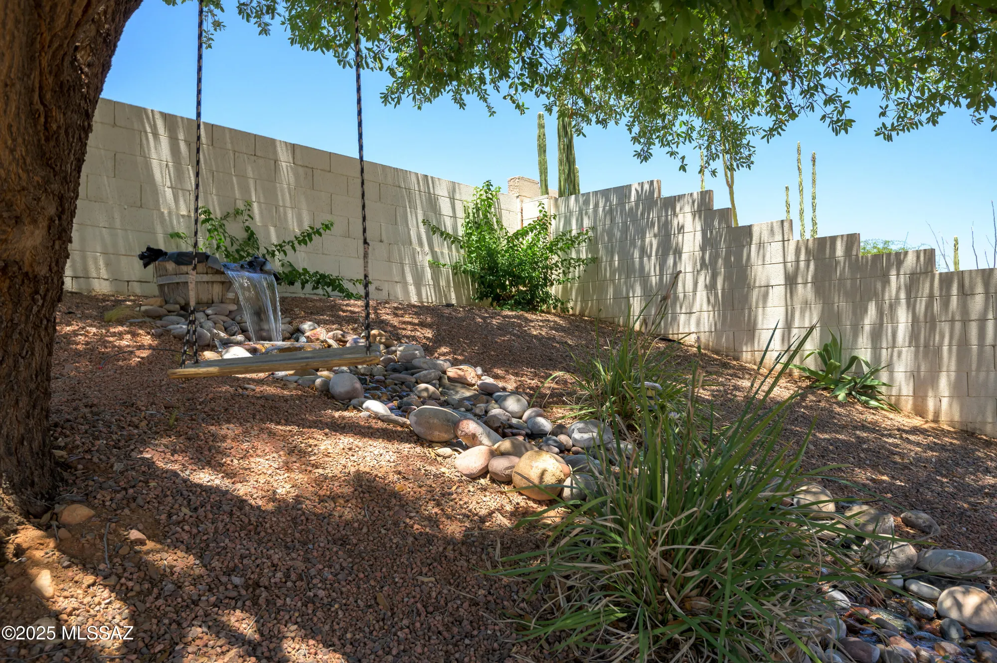 Property Slideshow image 4 of 49 | 64304 e round robin ln, Saddlebrooke, AZ, 85739