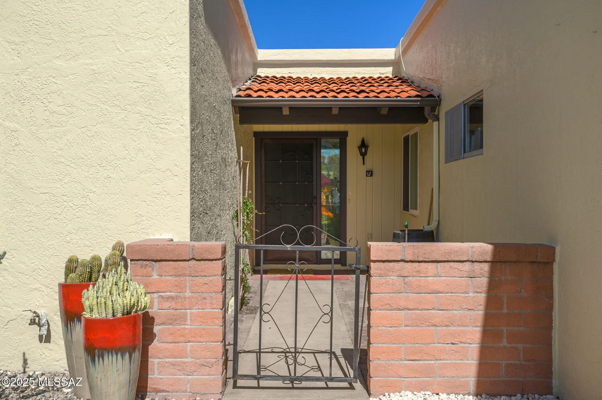 Property Slideshow image 2 of 29 | 841 s camino del monte, Green Valley, AZ, 85614
