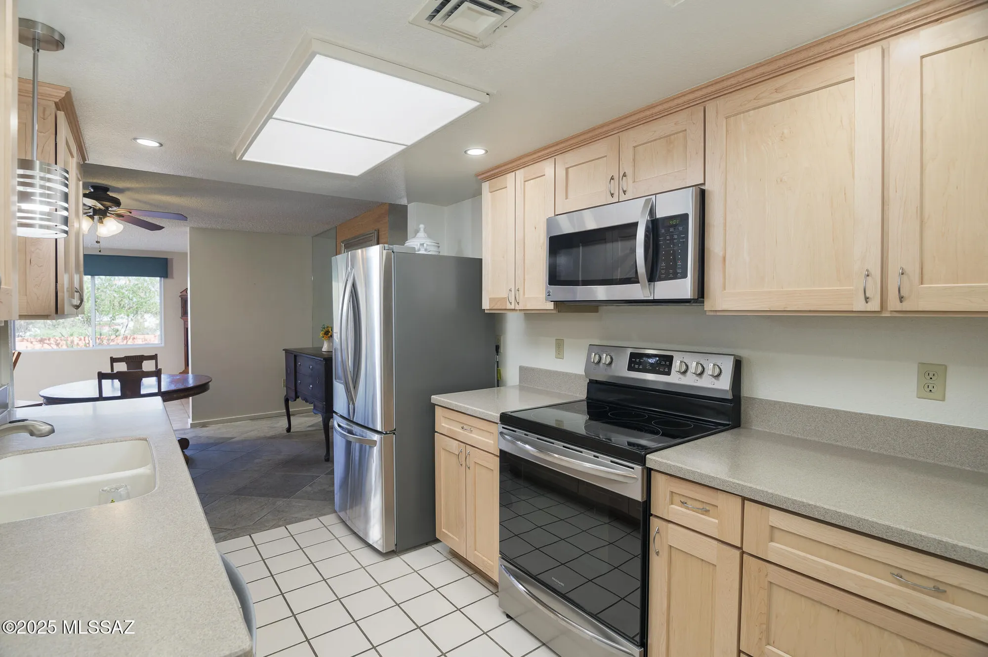 Property Slideshow image 11 of 29 | 841 s camino del monte, Green Valley, AZ, 85614