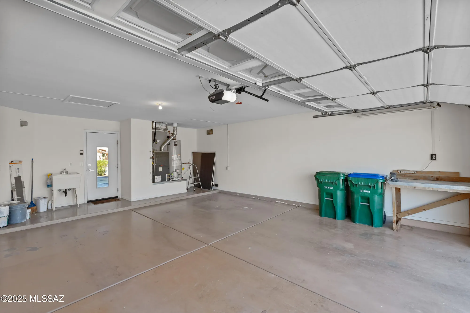 Property Slideshow image 33 of 46 | 1993 e desert lark pass, Green Valley, AZ, 85614