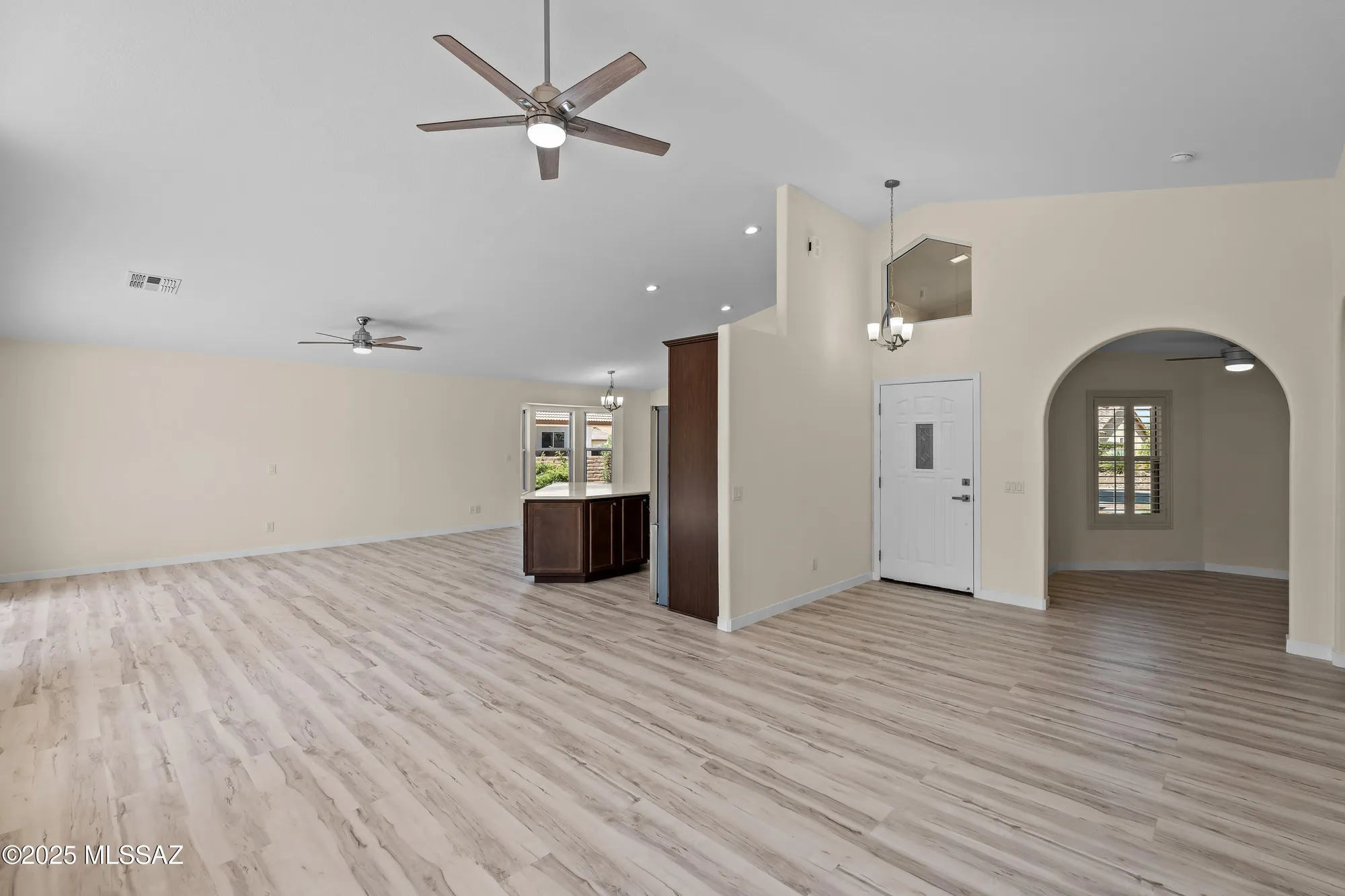 Property Slideshow image 8 of 46 | 1993 e desert lark pass, Green Valley, AZ, 85614