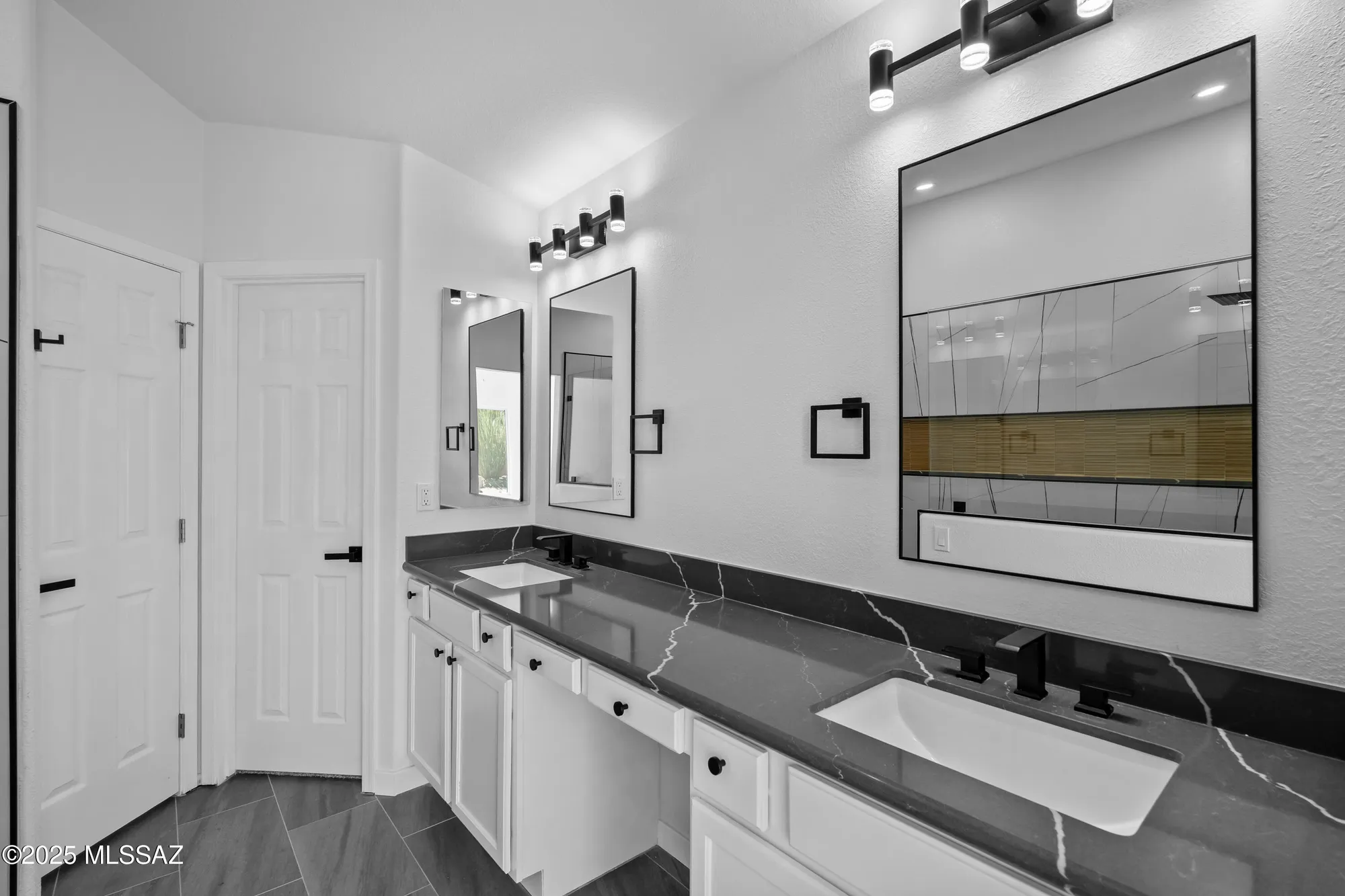 Property Slideshow image 26 of 46 | 1993 e desert lark pass, Green Valley, AZ, 85614