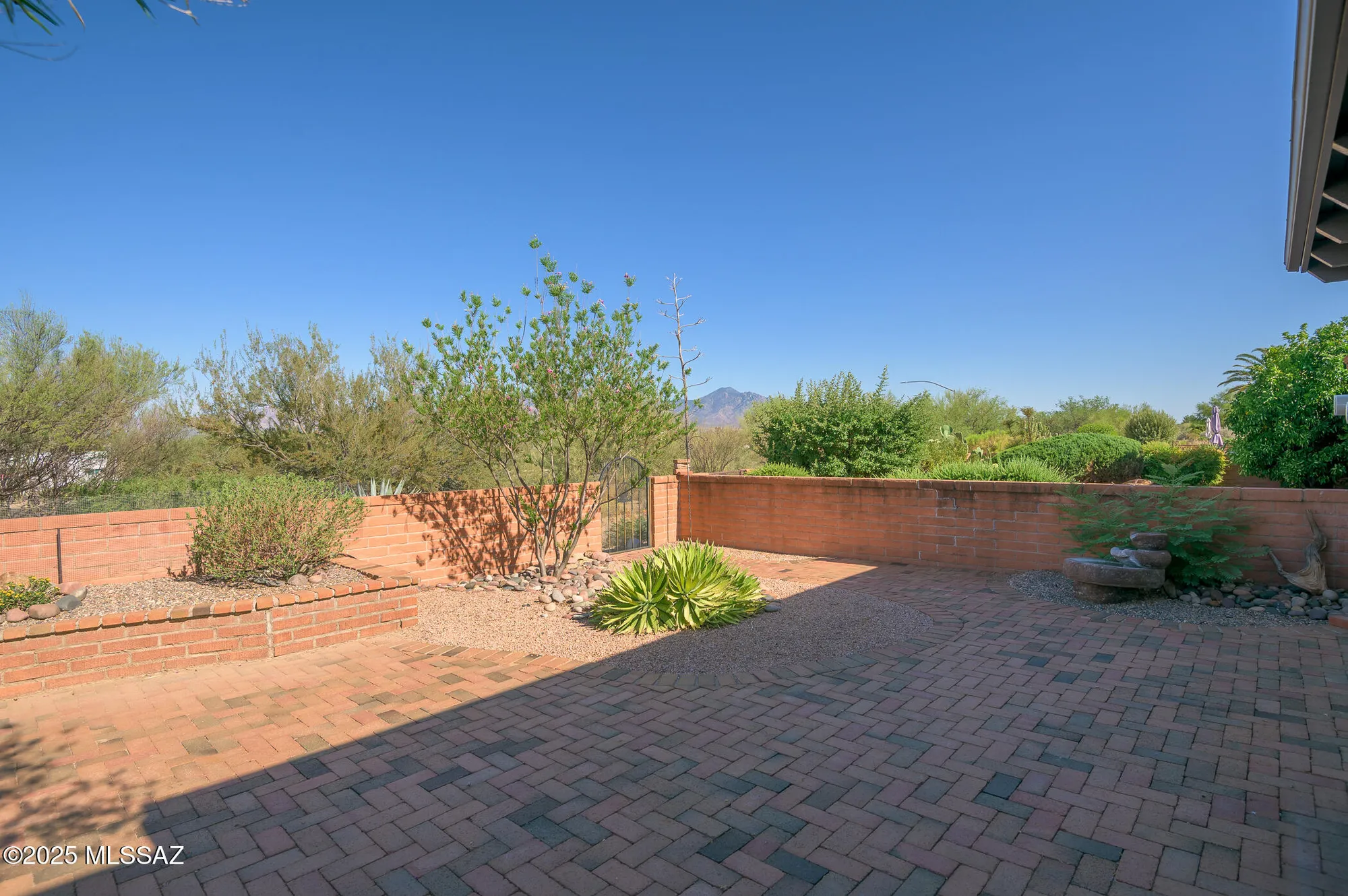 Property Slideshow image 25 of 29 | 841 s camino del monte, Green Valley, AZ, 85614