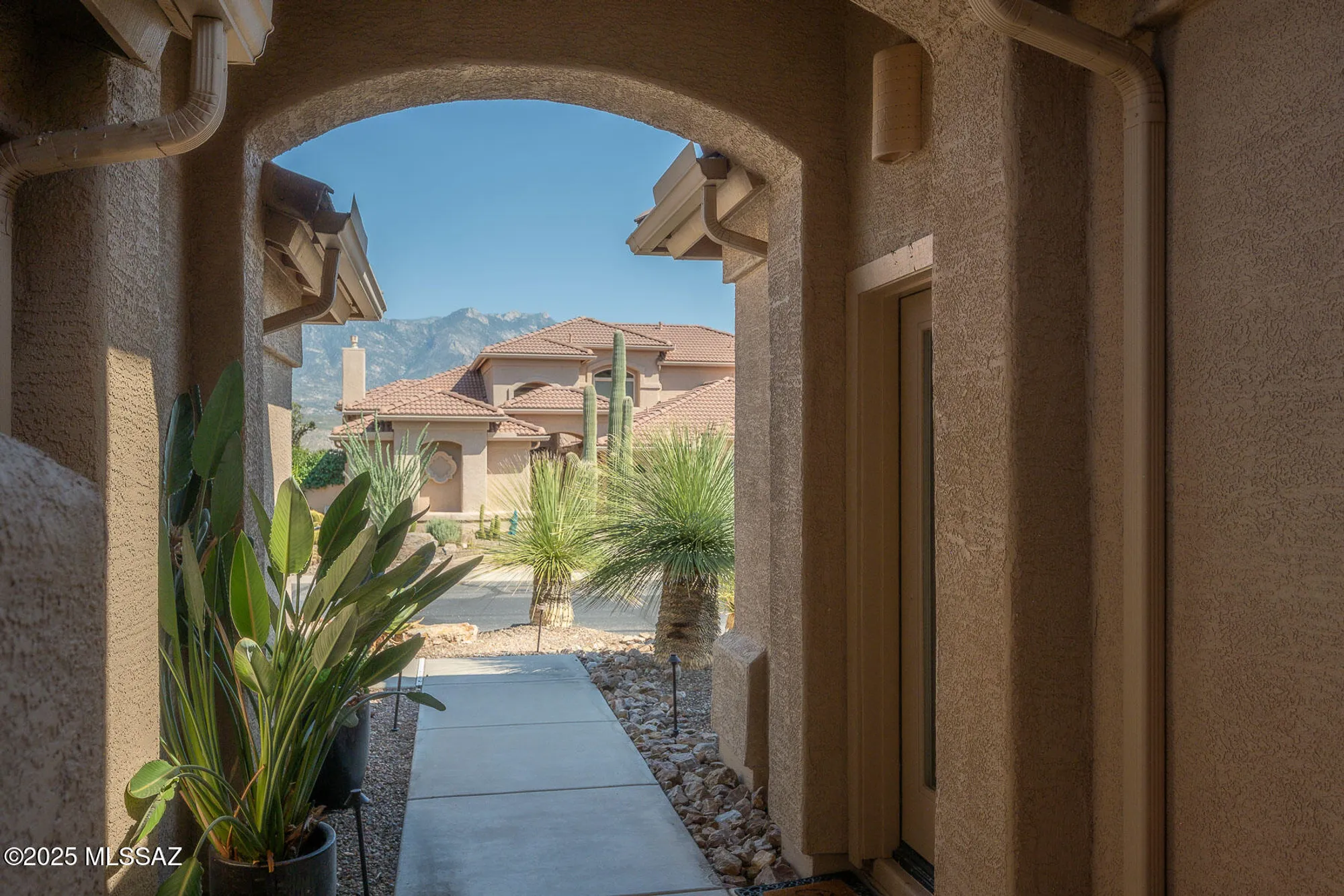 Property Slideshow image 1 of 35 | 65200 e rocky mesa dr, Saddlebrooke, AZ, 85739